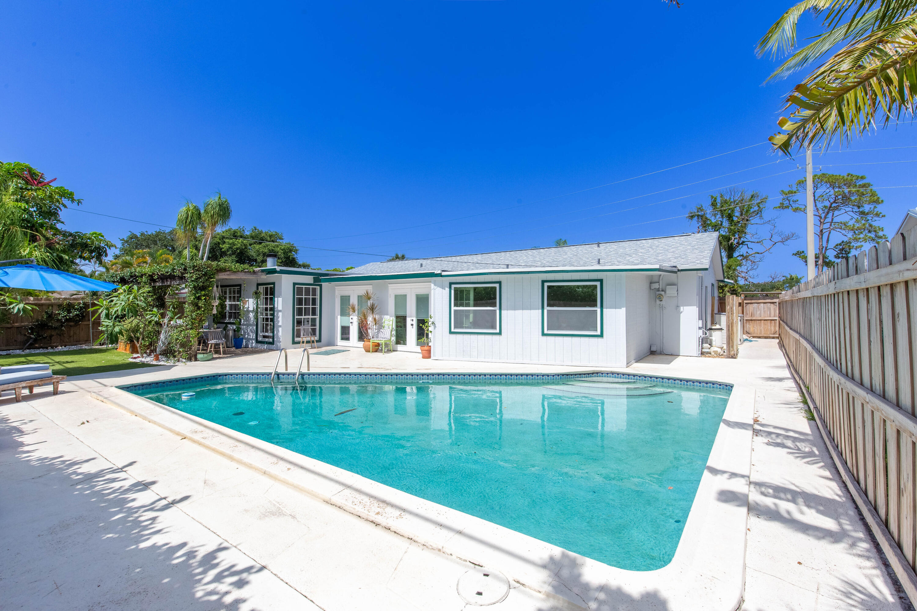Foto de propiedad en 12069 Easterly Avenue, Palm Beach Gardens, FL 33410 Palm Beach Gardens con MLS# 