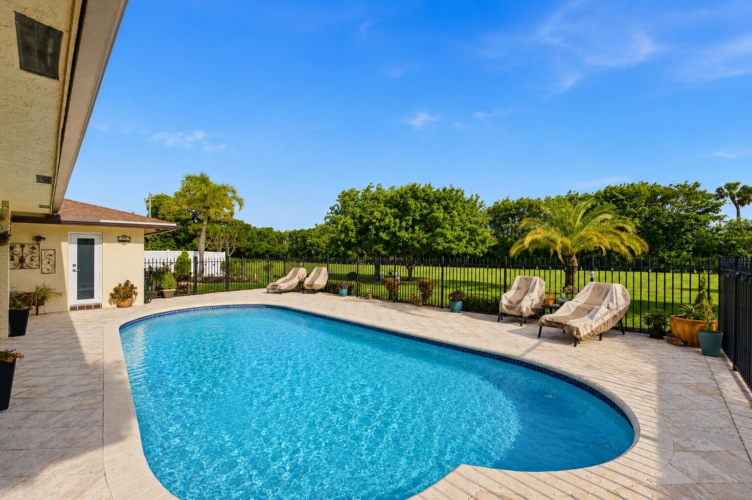 Foto de propiedad en 4780 Brandywine Drive, Boca Raton, FL 33487 Boca Raton con MLS# 