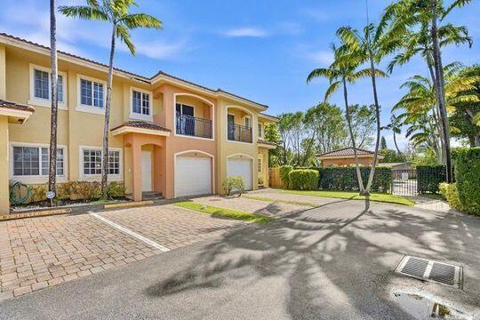 Foto de propiedad en 330 SW 2nd Avenue 14, Hallandale Beach, FL 33009 Hallandale Beach con MLS# 