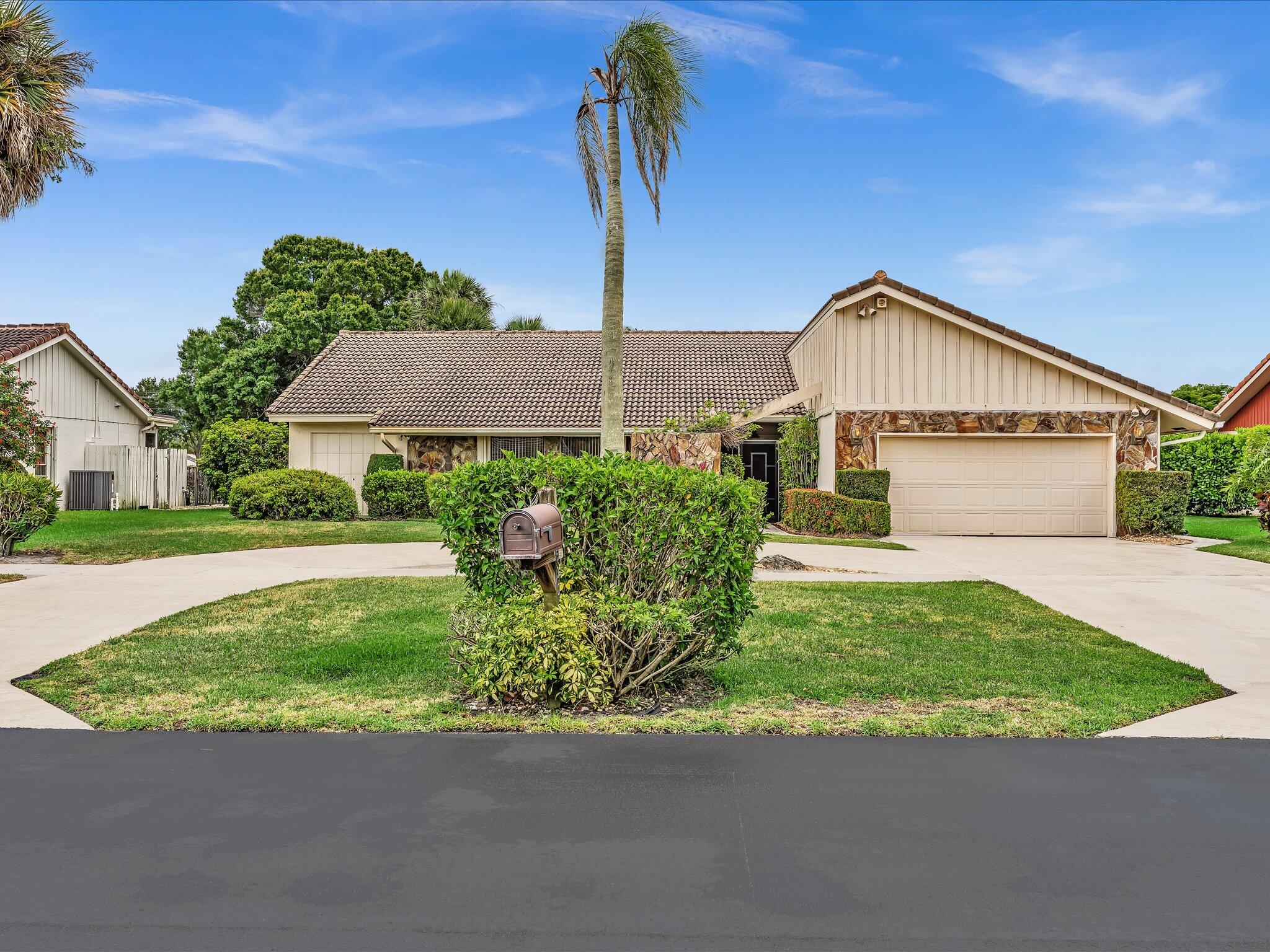 Foto de propiedad en 5302 Piping Rock Drive, Boynton Beach, FL 33437 Boynton Beach con MLS# 