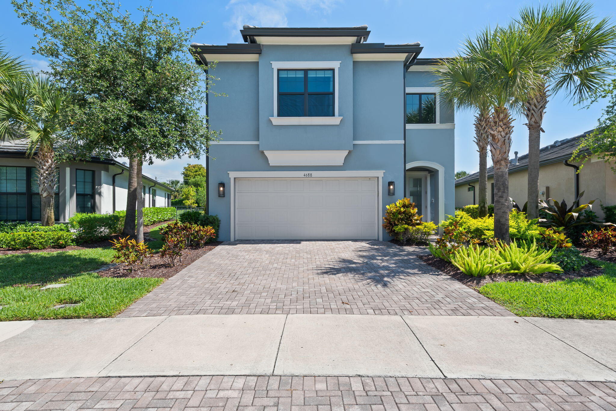 Foto de propiedad en 4688 E Pinehurst Trl Trail E, Oakland Park, FL 33309 Oakland Park con MLS# 