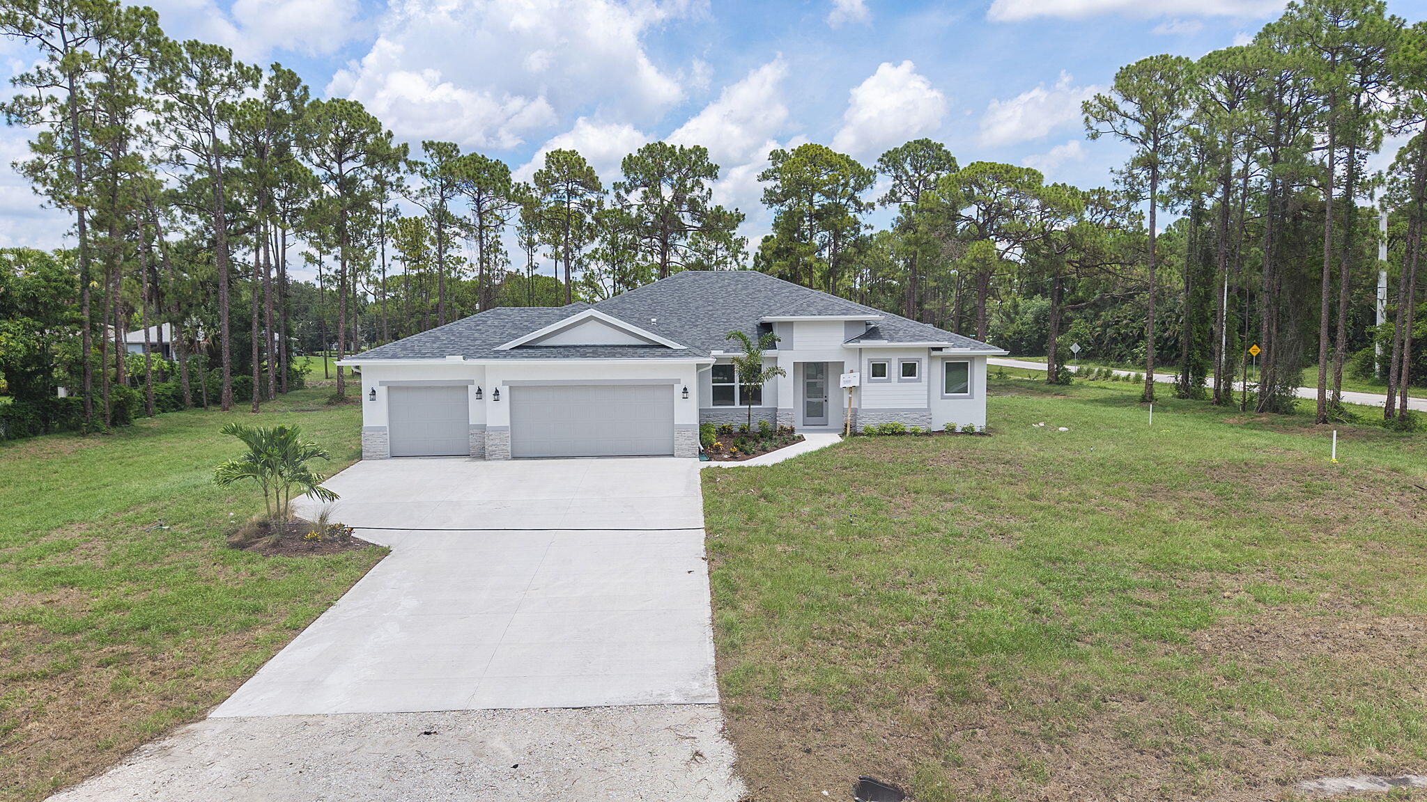 Foto de propiedad en 17521 N 76th St Street N, The Acreage, FL 33470 The Acreage con MLS# 