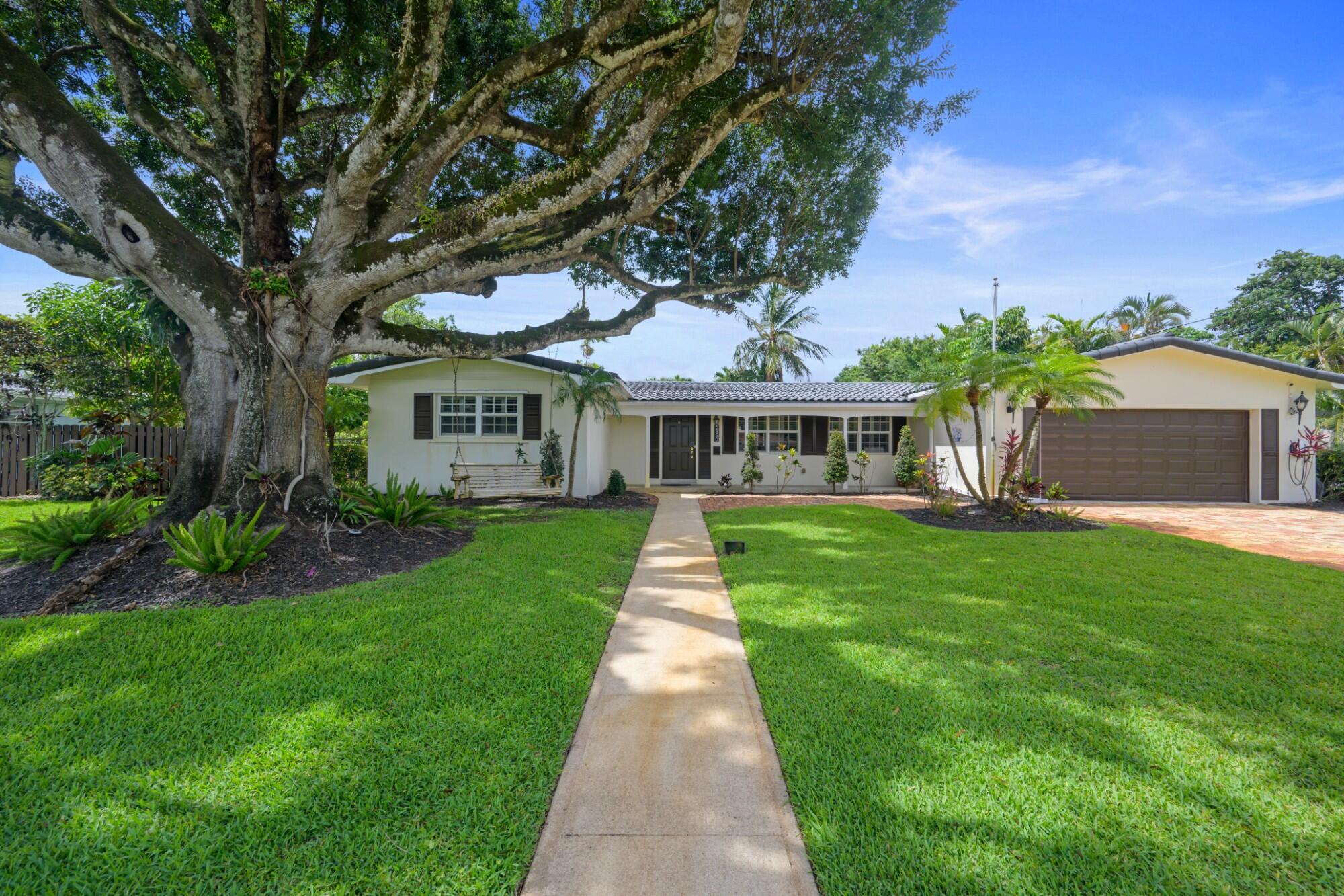 Foto de propiedad en 6850 NW 7th Street, Plantation, FL 33317 Plantation con MLS# 