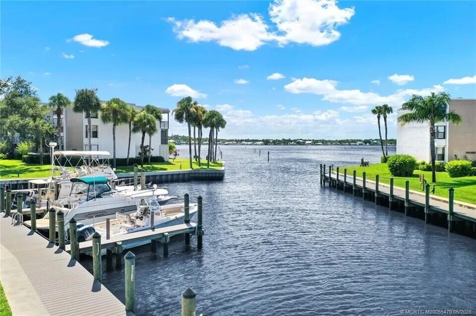 Vendido 1950 SW Palm City Road 2-102, Stuart, FL 34994, Stuart, FL 34994