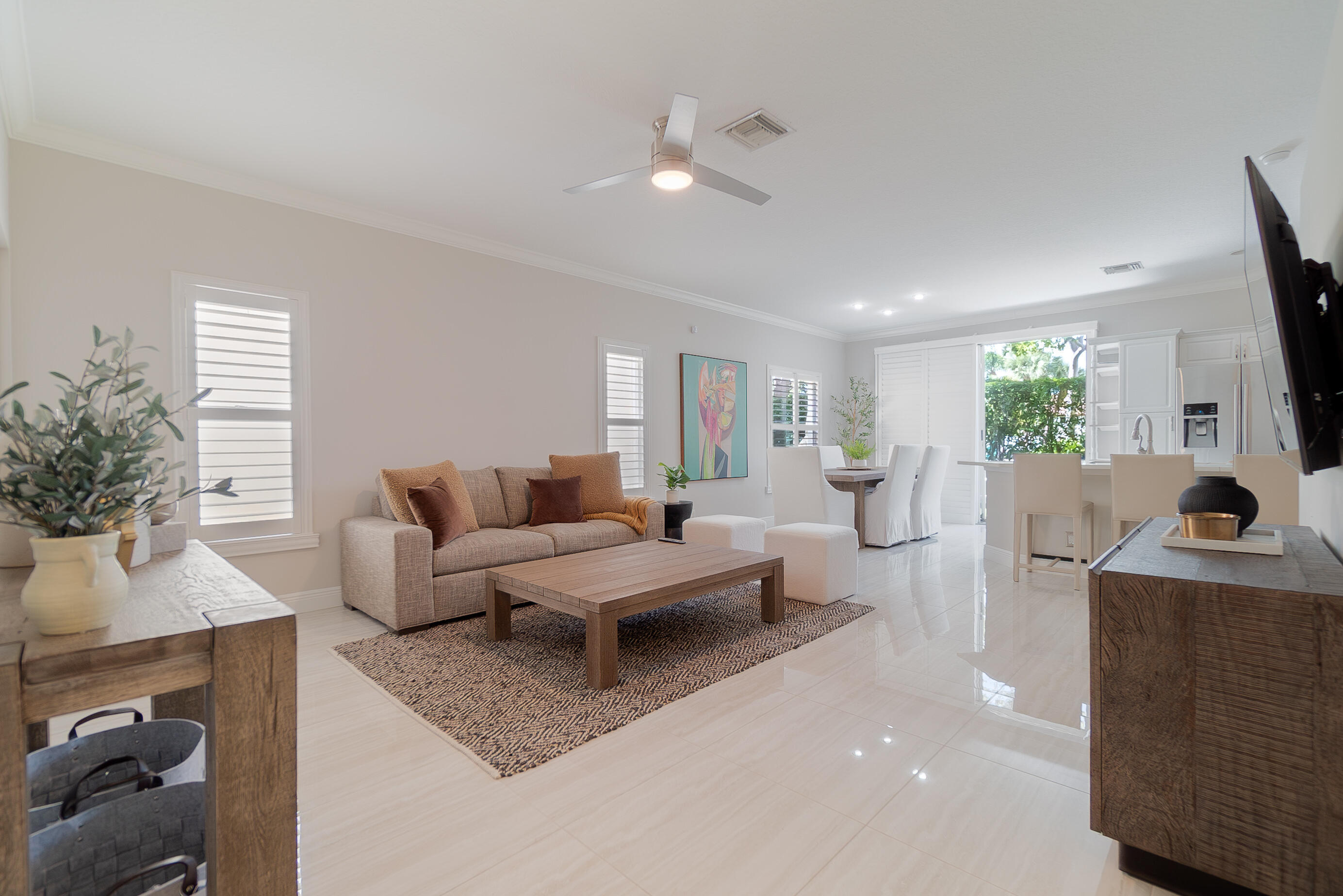 Foto de propiedad en 12616 Shoreline Drive, Wellington, FL 33414 Wellington con MLS# 