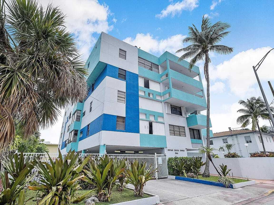 Foto de propiedad en 6941 Carlyle Avenue 2e, Miami Beach, FL 33141 Miami Beach con MLS# 