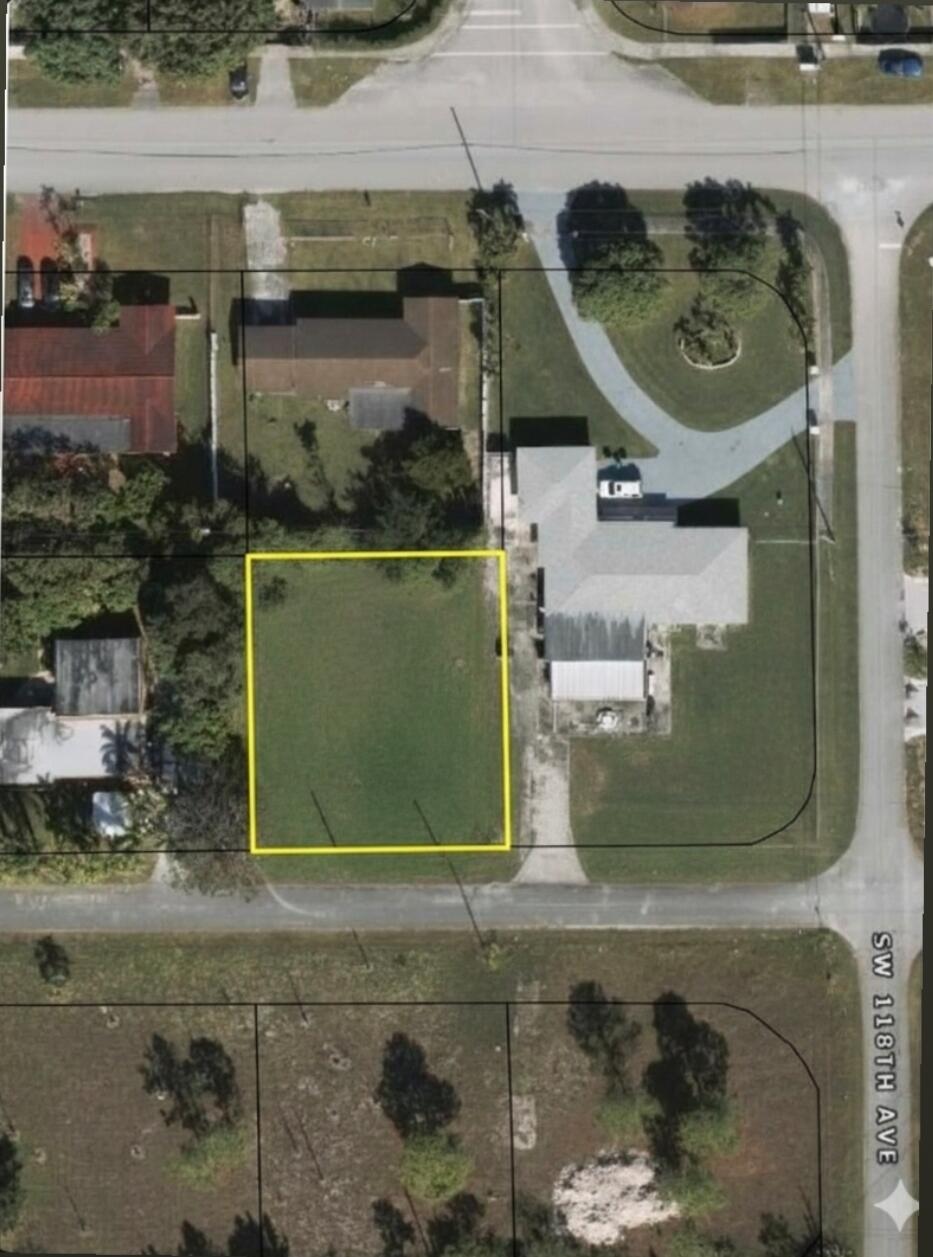 Foto de propiedad en 11825 SW 225th Street, Miami, FL 33170 Miami con MLS# 