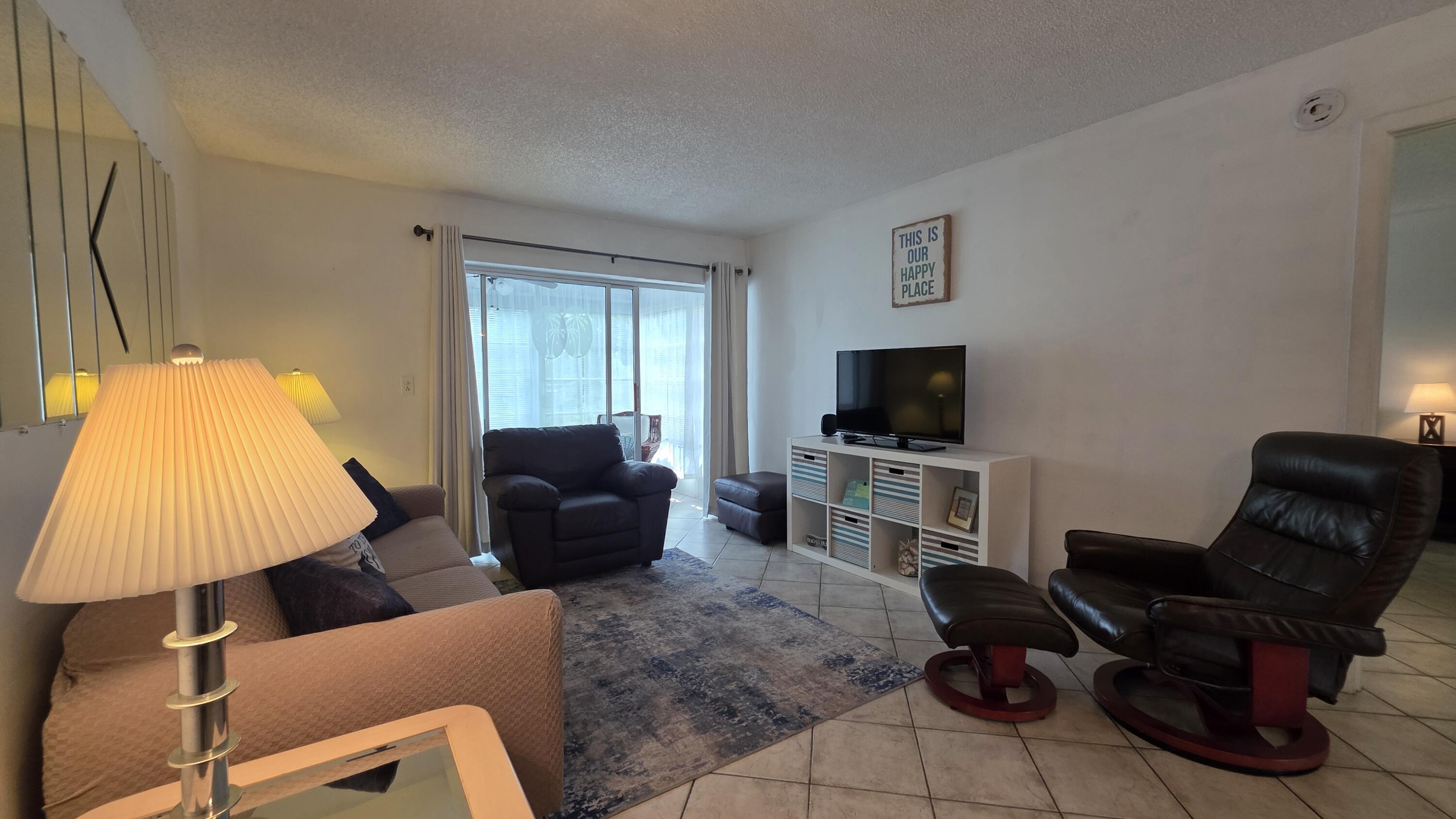 En Renta 2900 NW 46th Avenue 213, Lauderdale Lakes, FL 33313, Lauderdale Lakes, FL 33313