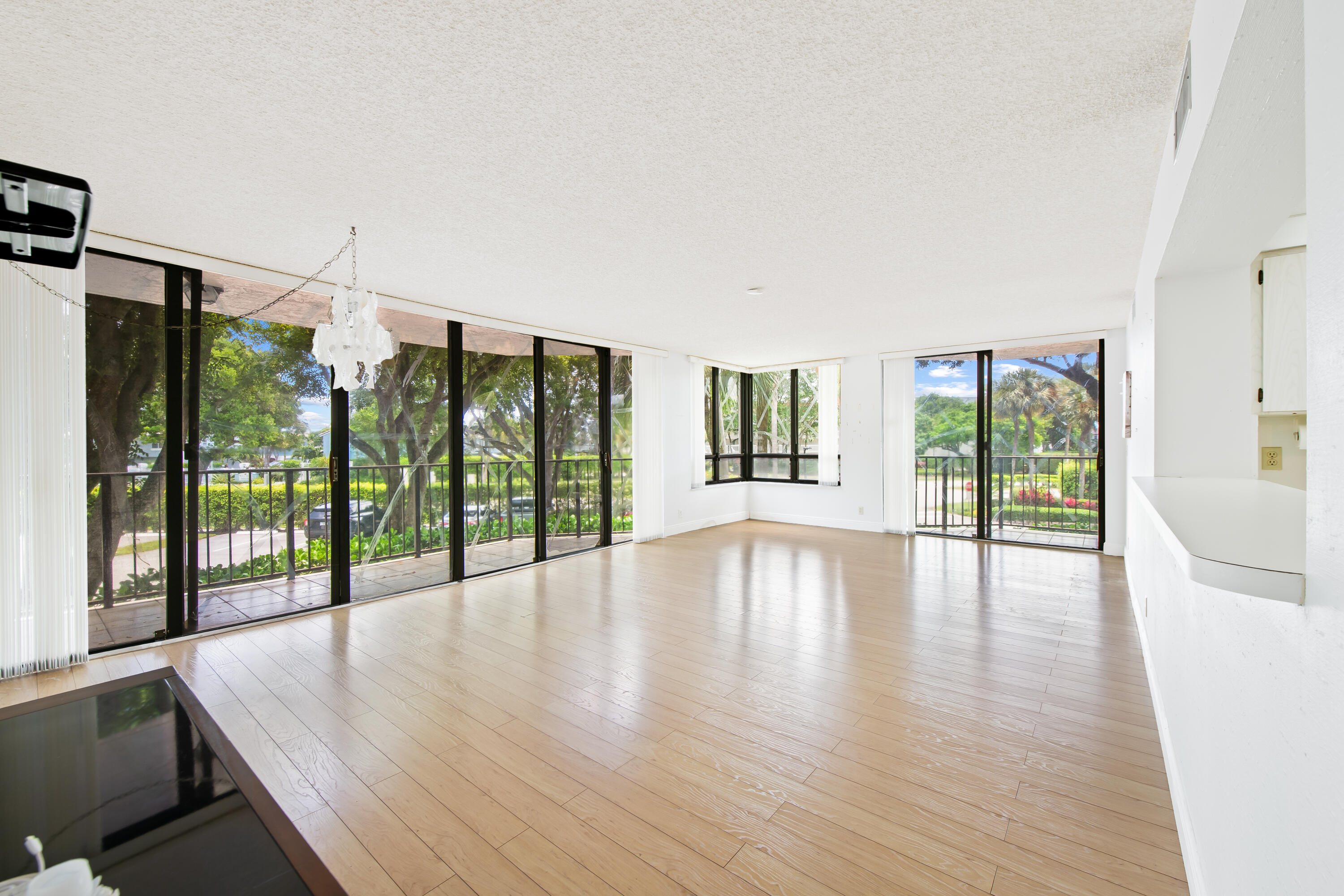 Foto de propiedad en 799 Jeffery Street 201, Boca Raton, FL 33487 Boca Raton con MLS# 