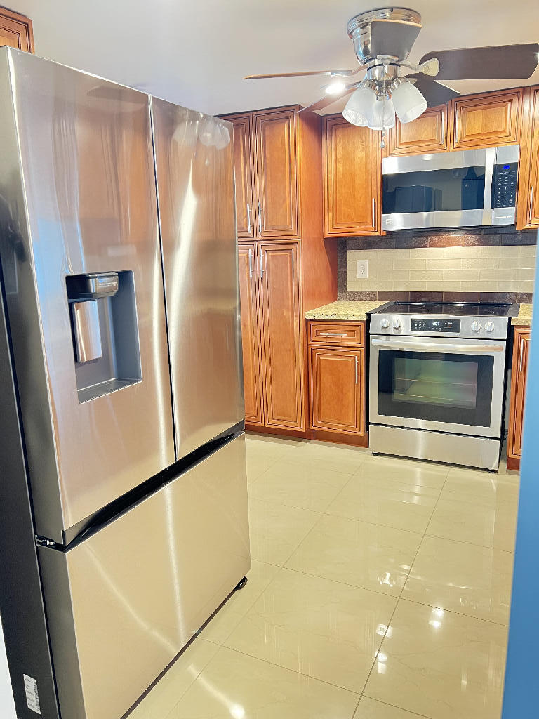Vendido 301 SE 3rd Street 606, Dania Beach, FL 33004, Dania Beach, FL 33004