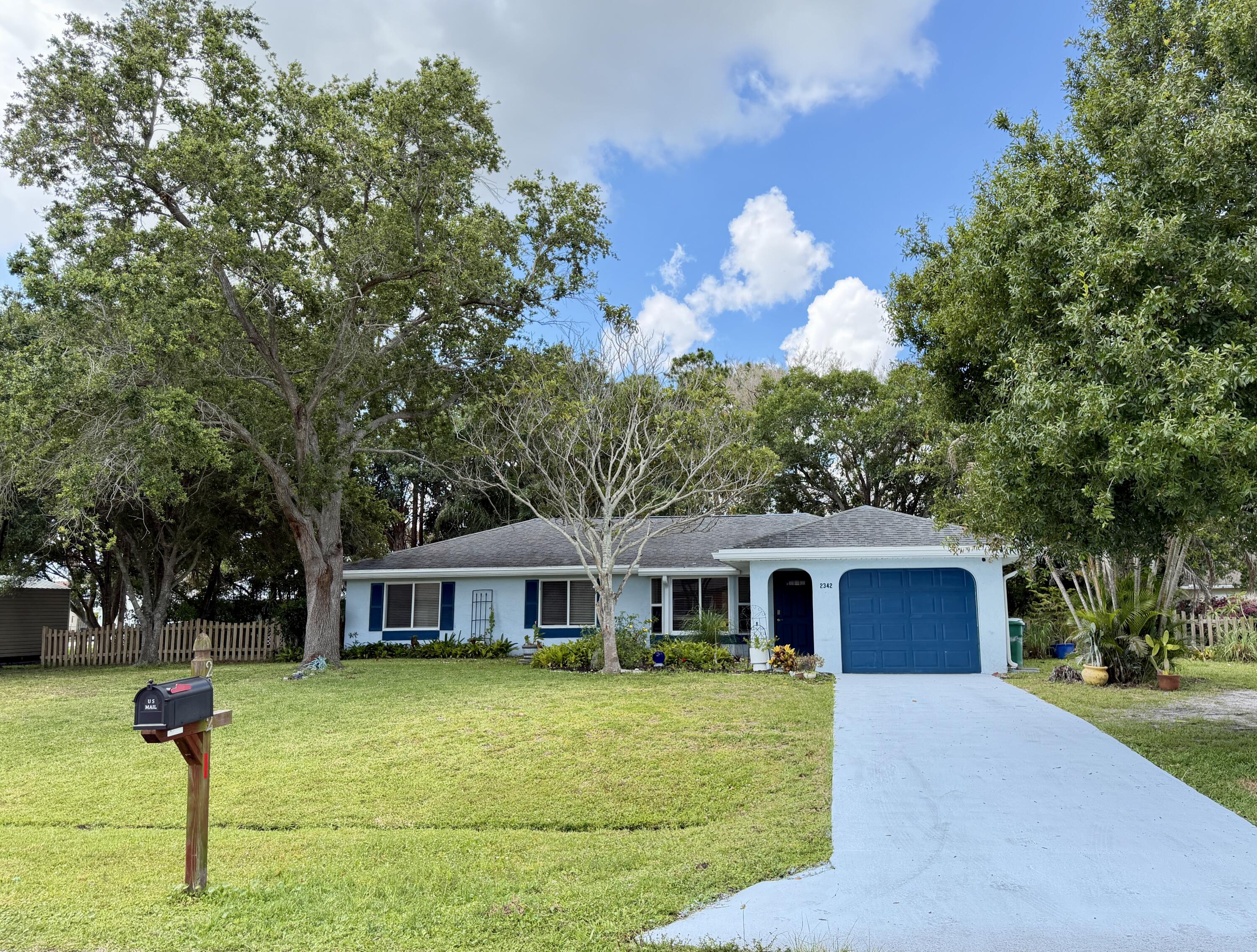 Foto de propiedad en 2342 SE Seamist Street, Port St. Lucie, FL 34952 Port St. Lucie con MLS# 