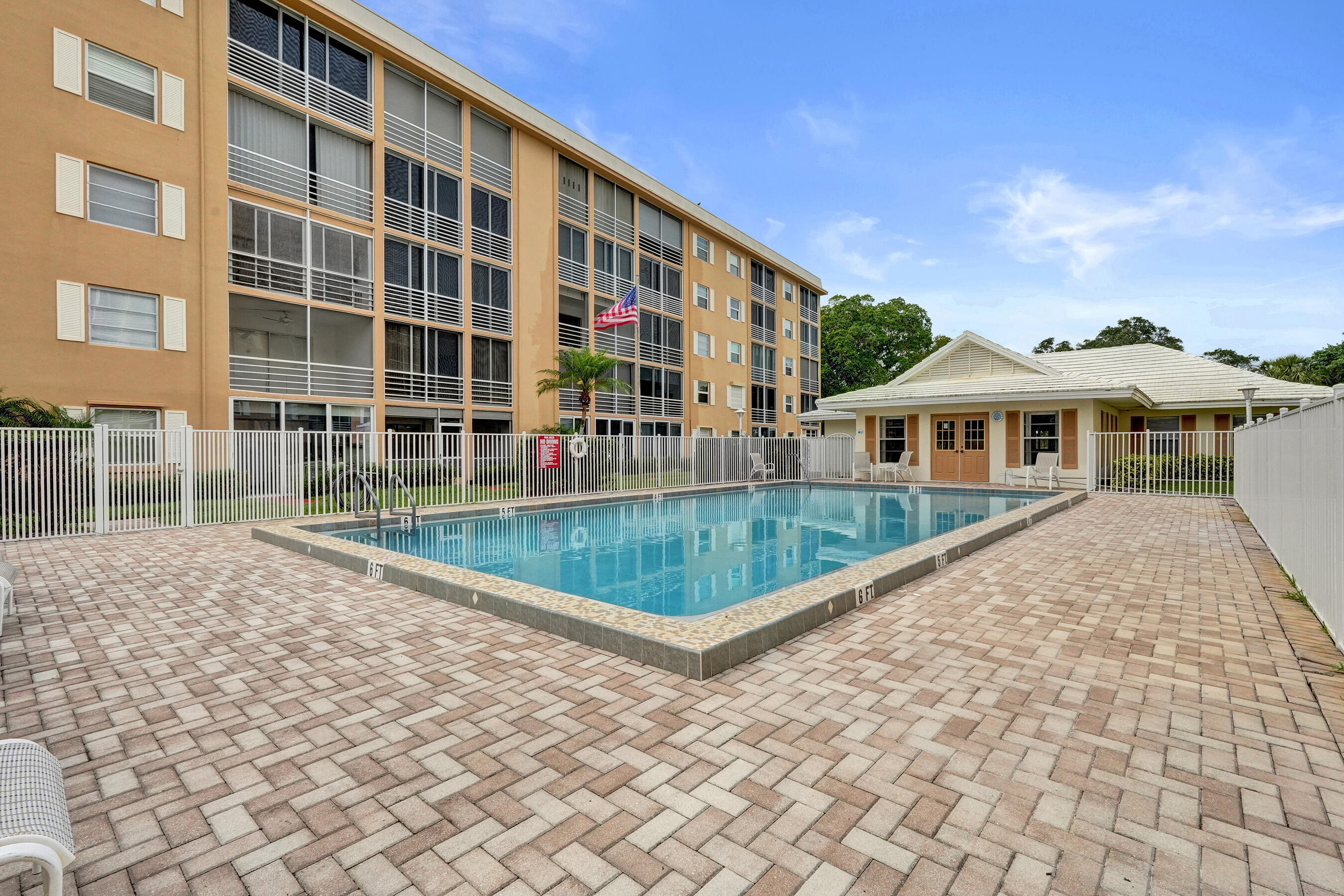 Foto de propiedad en 304 Golfview Road 304, North Palm Beach, FL 33408 North Palm Beach con MLS# 