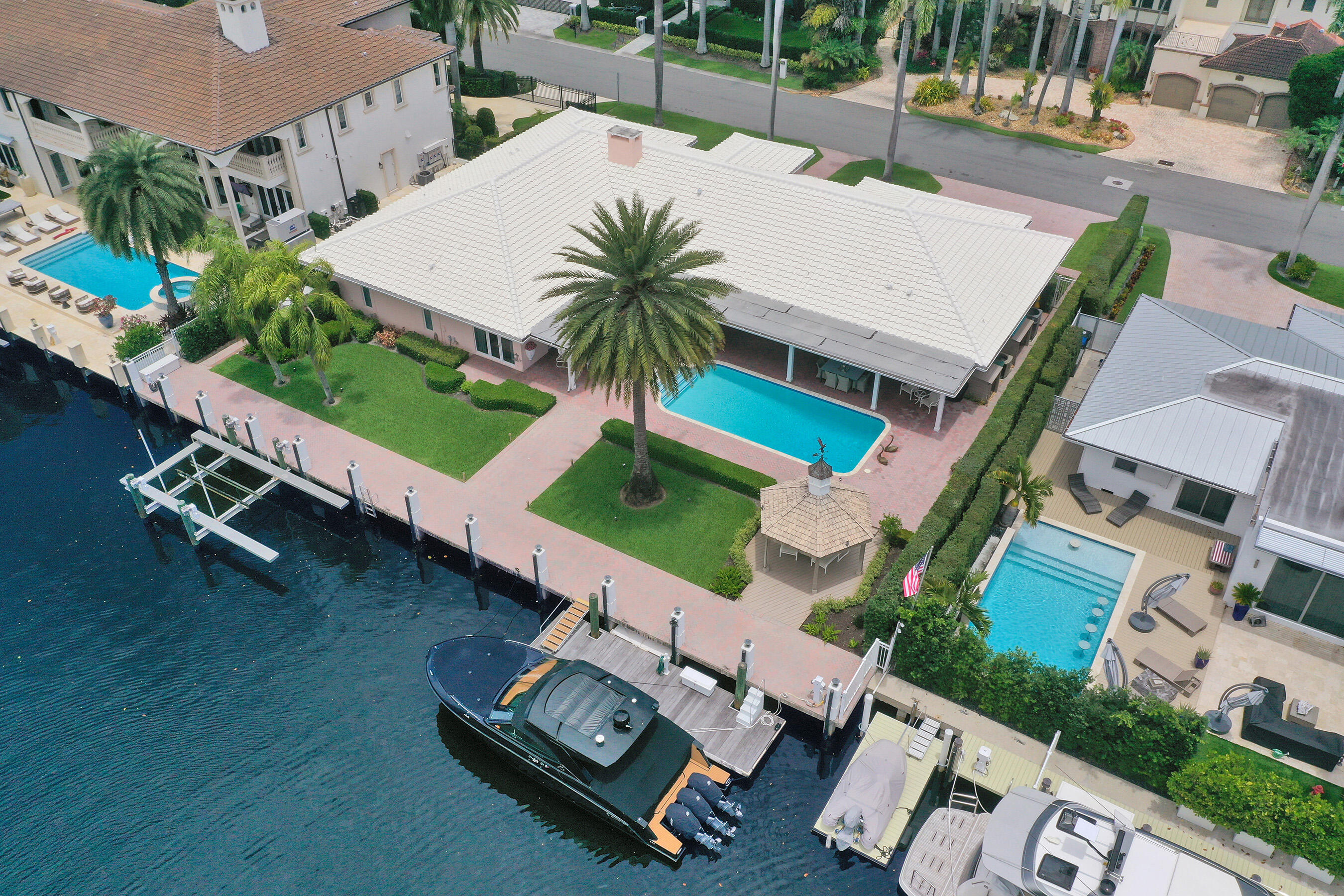 Foto de propiedad en 163 Nurmi Drive, Fort Lauderdale, FL 33301 Fort Lauderdale con MLS# 
