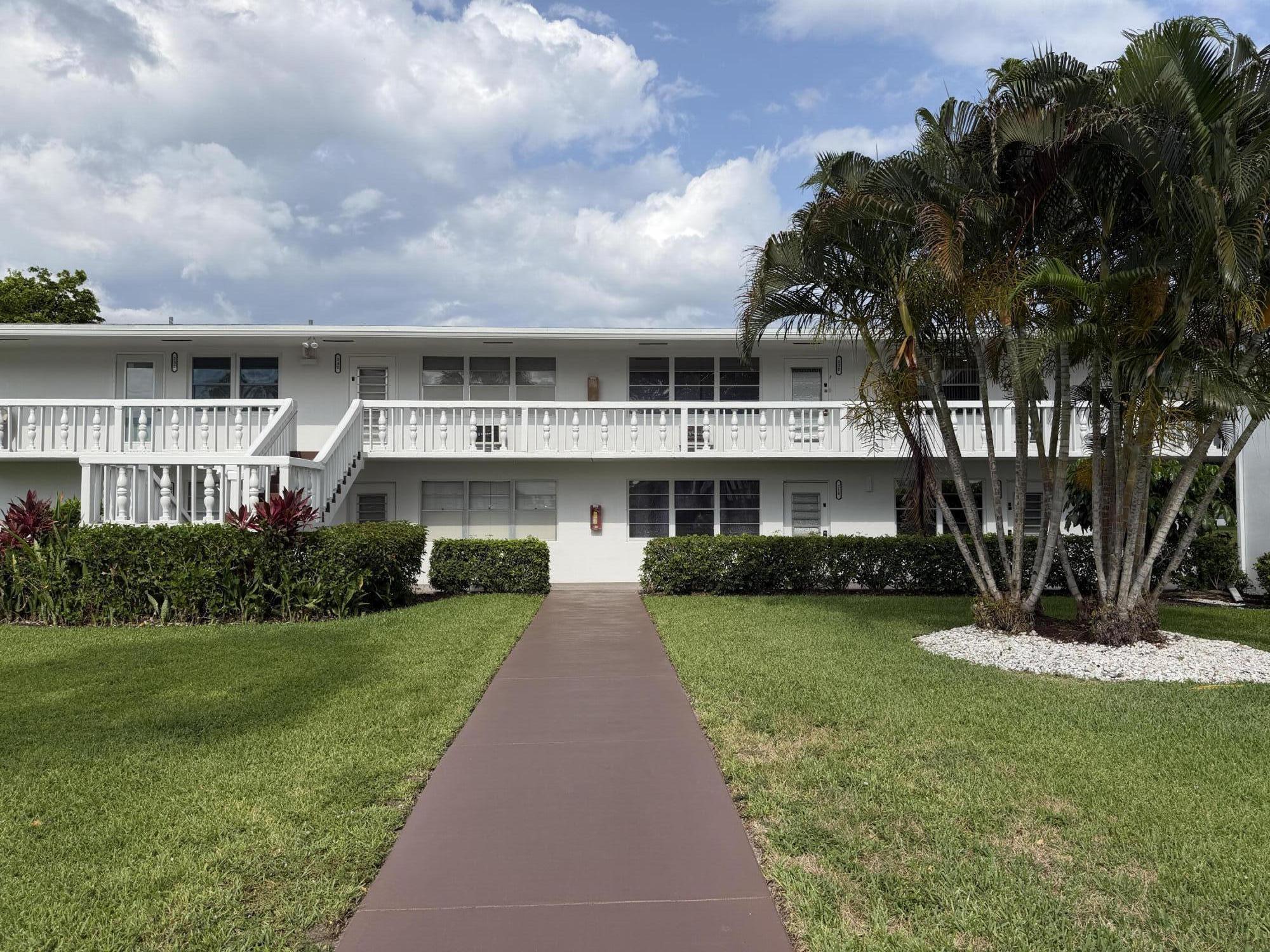 Foto de propiedad en 229 E Durham E 229, Deerfield Beach, FL 33442 Deerfield Beach con MLS# 