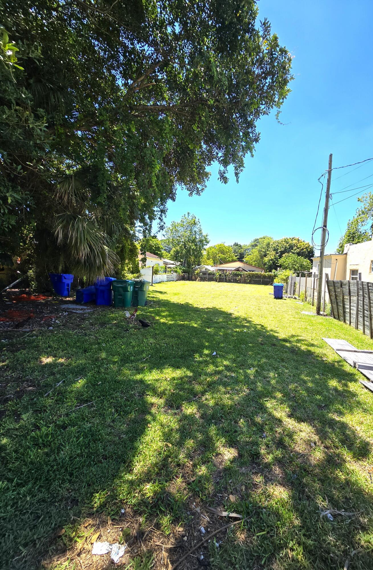 Foto de propiedad en 1252 NW 35th Street, Miami, FL 33142 Miami con MLS# 