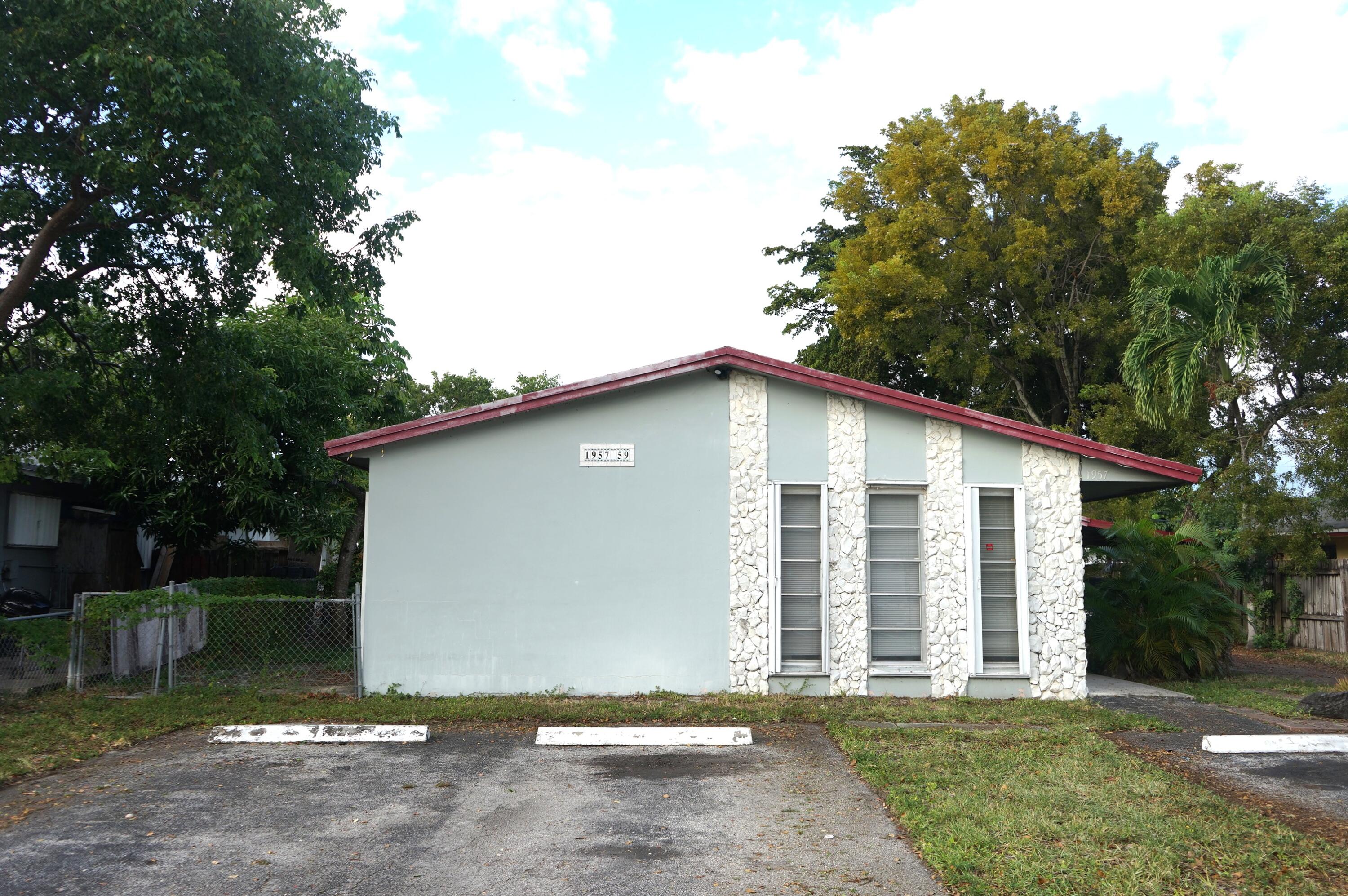 Foto de propiedad en 1957 Liberty Street 1, Hollywood, FL 33020 Hollywood con MLS# 
