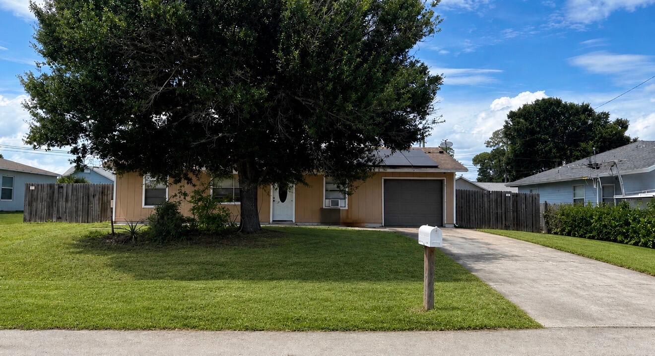Foto de propiedad en 1271 SW Porter Road, Port St. Lucie, FL 34953 Port St. Lucie con MLS# 