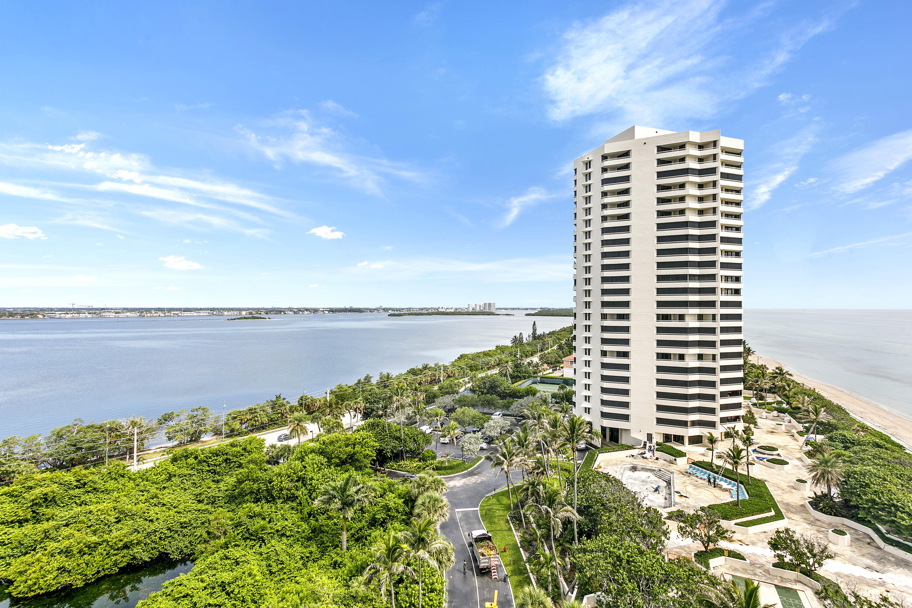 En Renta 5070 N Ocean Drive 10c, Singer Island, FL 33404, Singer Island, FL 33404