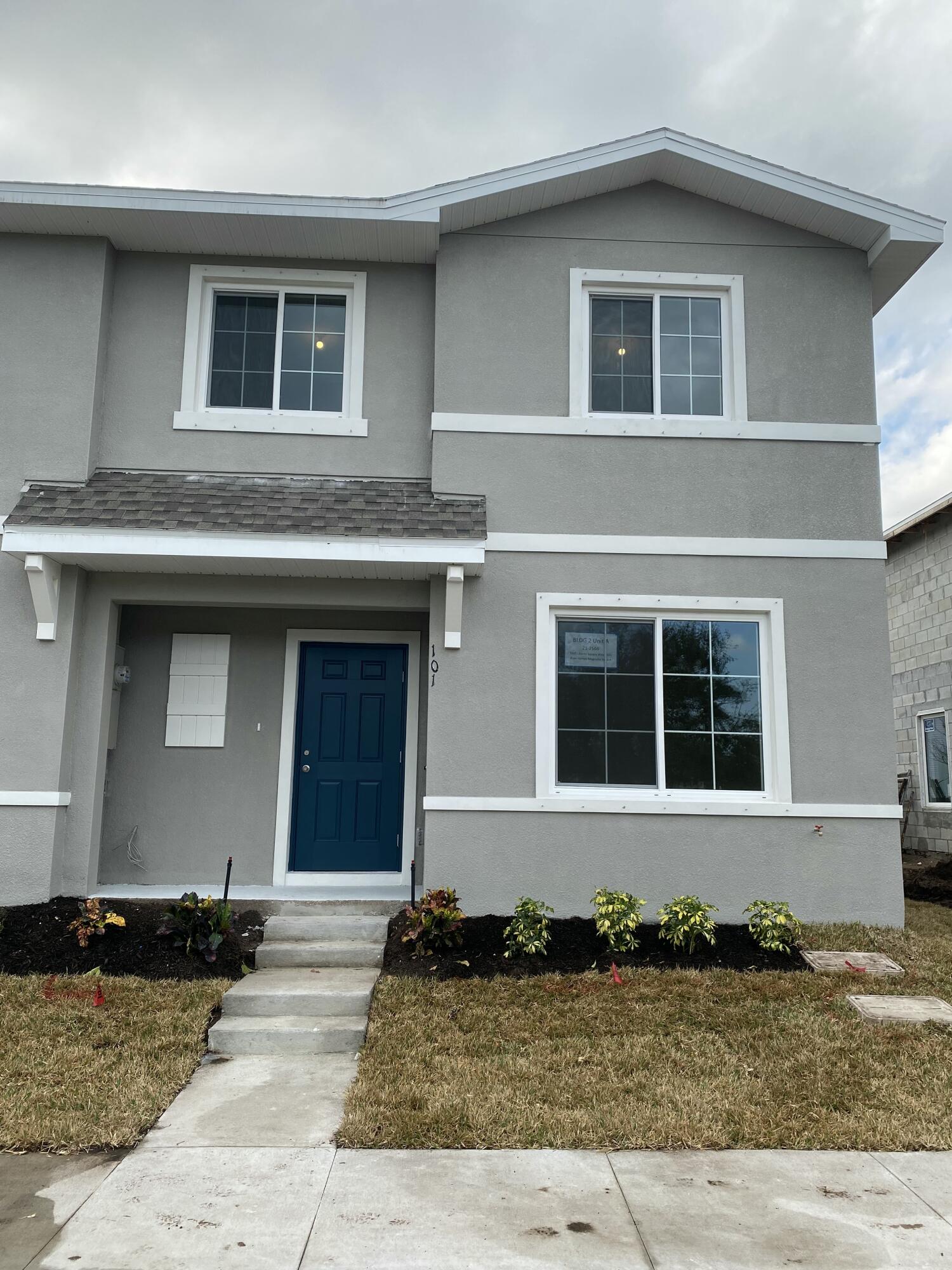 Foto de propiedad en 3345 Liberty Square Way 101, Fort Pierce, FL 34982 Fort Pierce con MLS# 