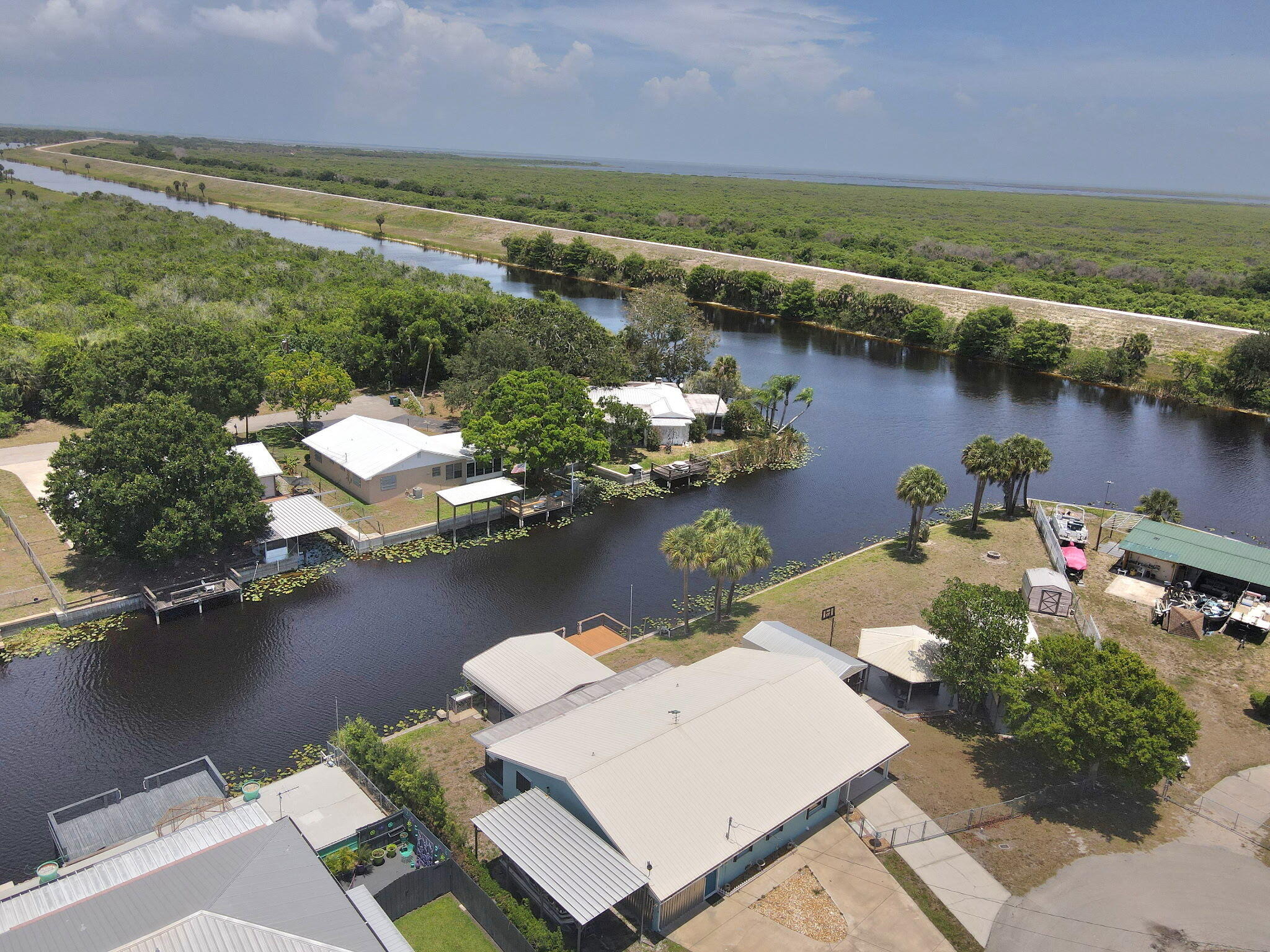 Foto de propiedad en 1115 Elm Street, Okeechobee, FL 34974 Okeechobee con MLS# 