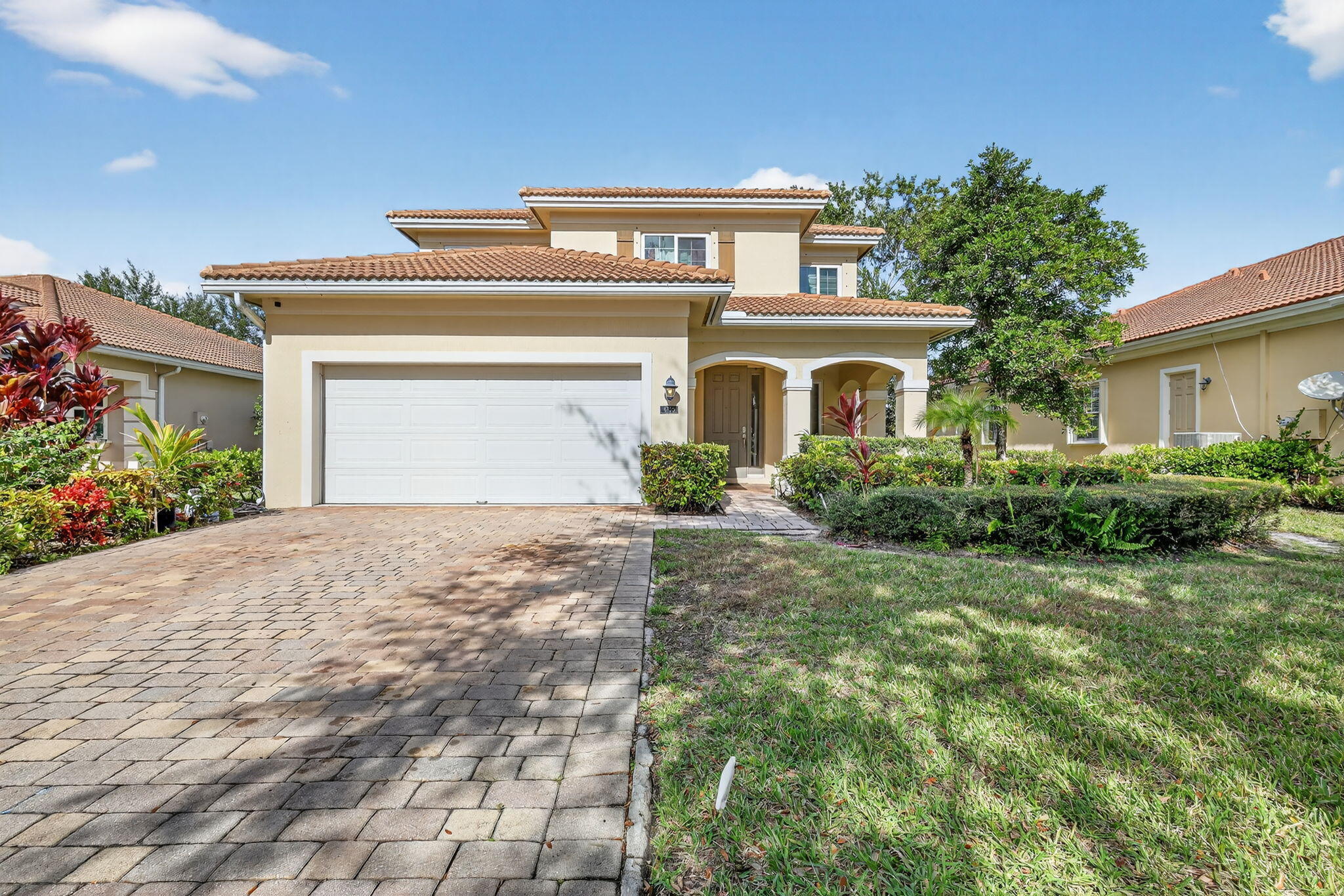 Foto de propiedad en 6720 Osage Circle, Greenacres, FL 33413 Greenacres con MLS# 