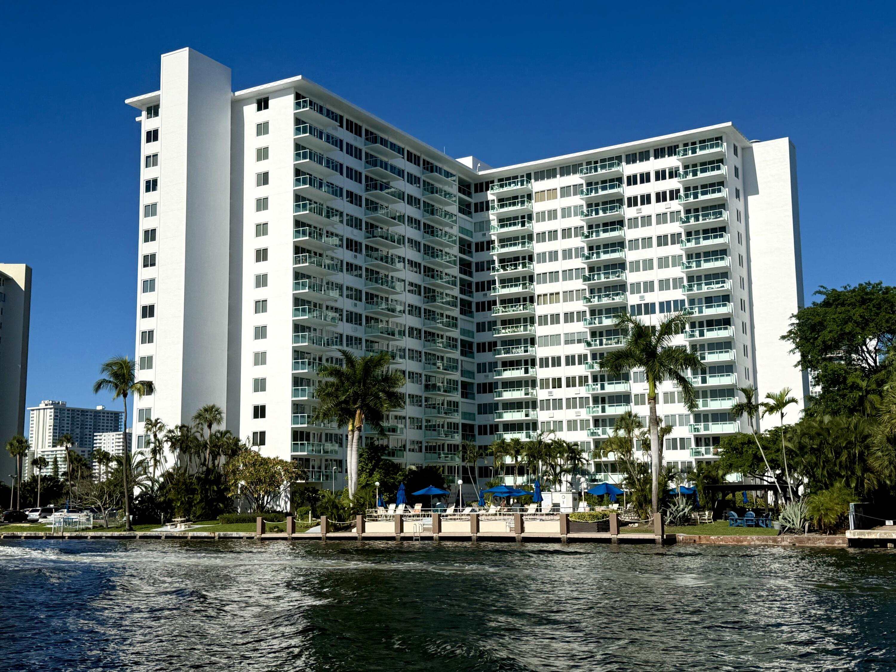 Foto de propiedad en 3233 NE 34th Street 1601, Fort Lauderdale, FL 33308 Fort Lauderdale con MLS# 