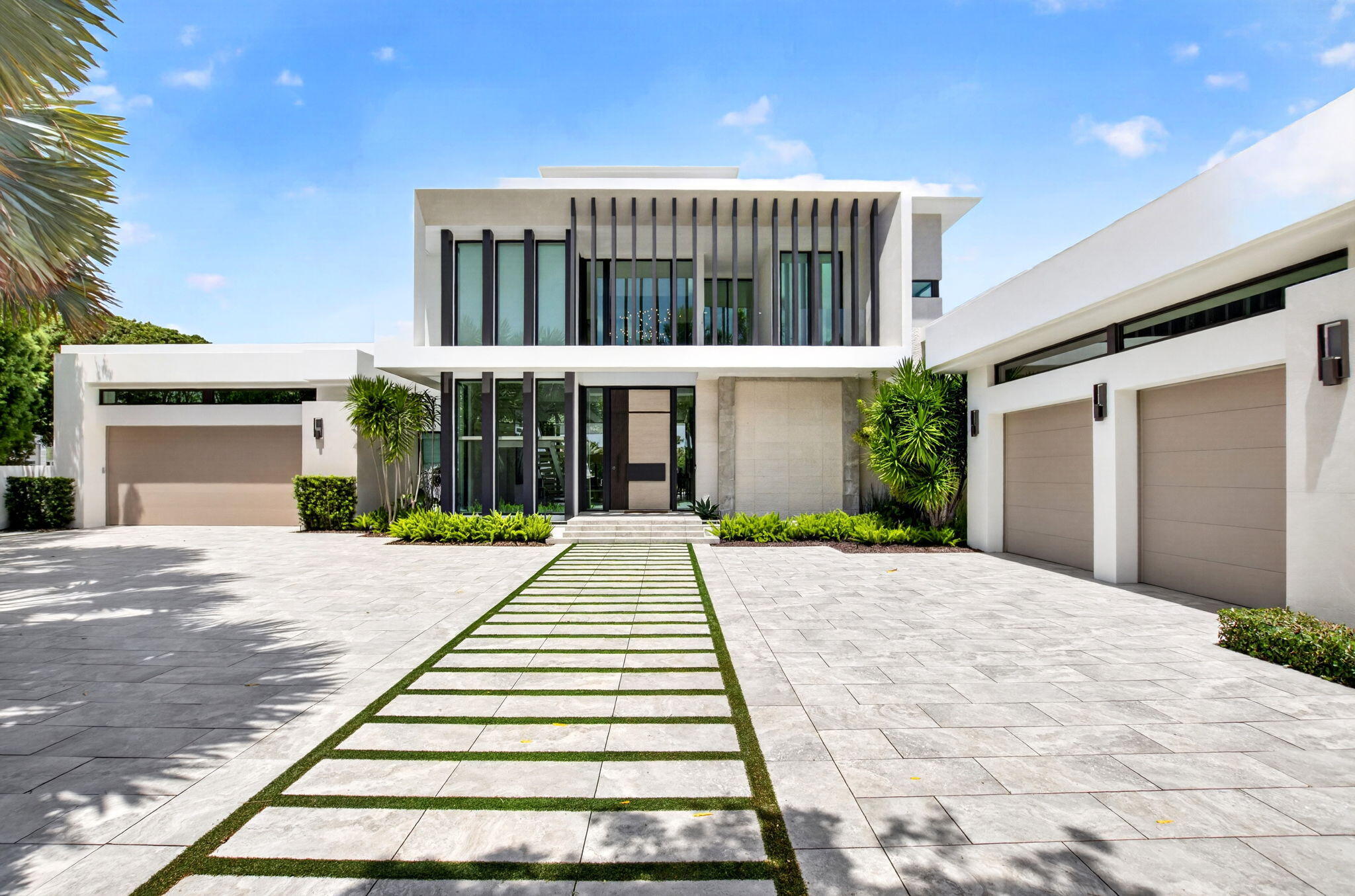 Foto de propiedad en 6960 Lake Estates Court, Boca Raton, FL 33496 Boca Raton con MLS# 