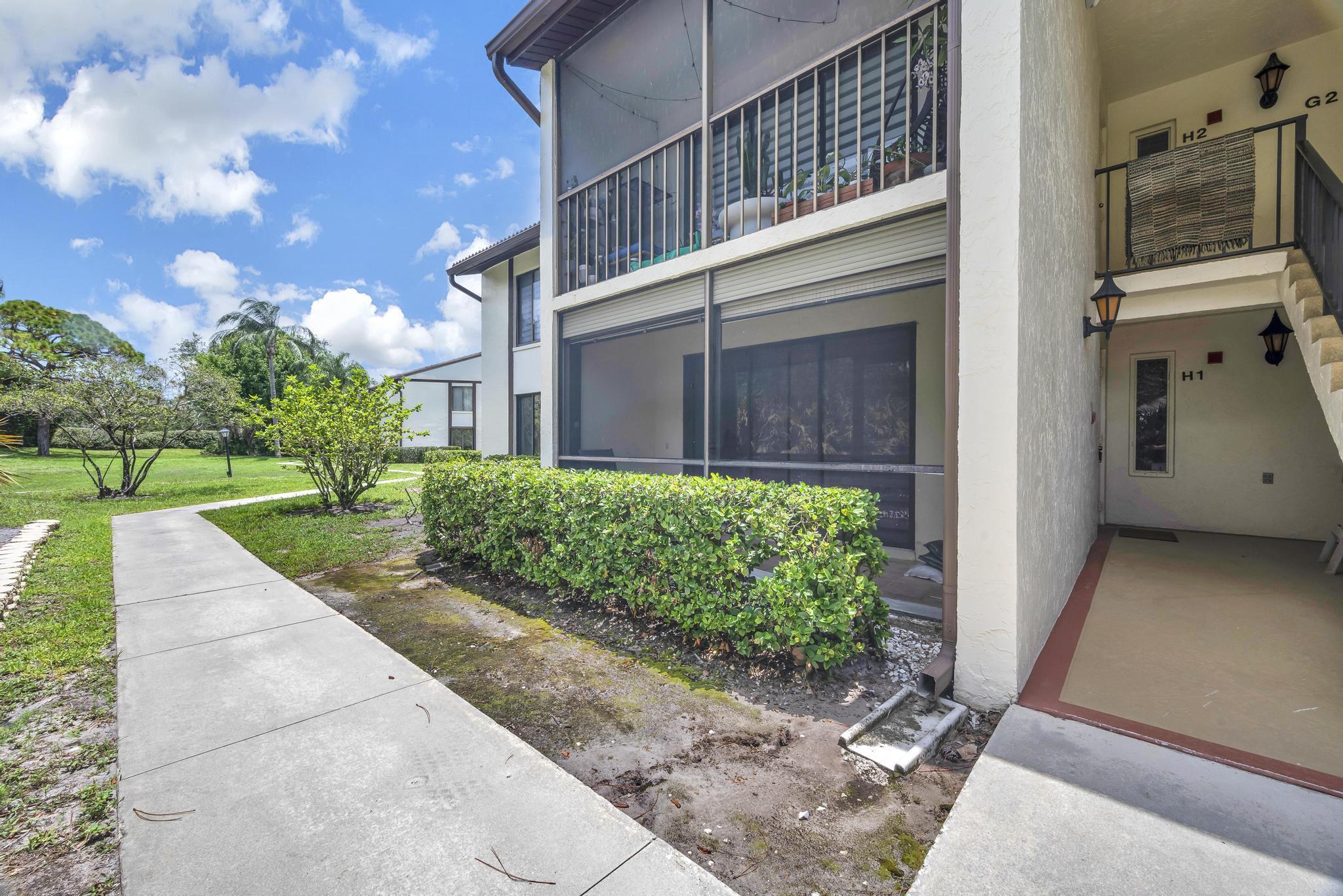 Foto de propiedad en 1485 SW Silver Pine Way 107 H-1, Palm City, FL 34990 Palm City con MLS# 