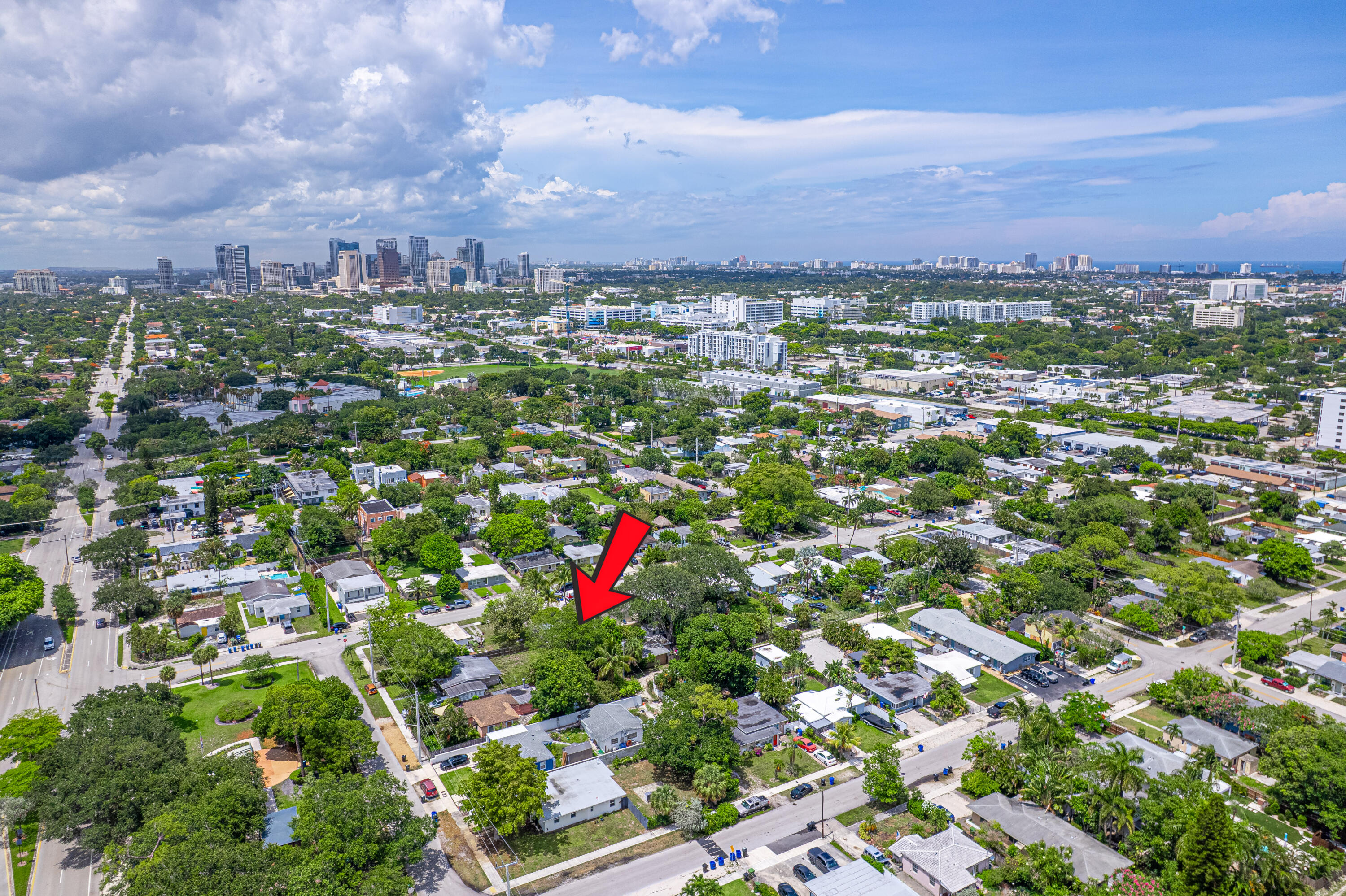 Foto de propiedad en 320 SW 21st Street, Fort Lauderdale, FL 33315 Fort Lauderdale con MLS# 