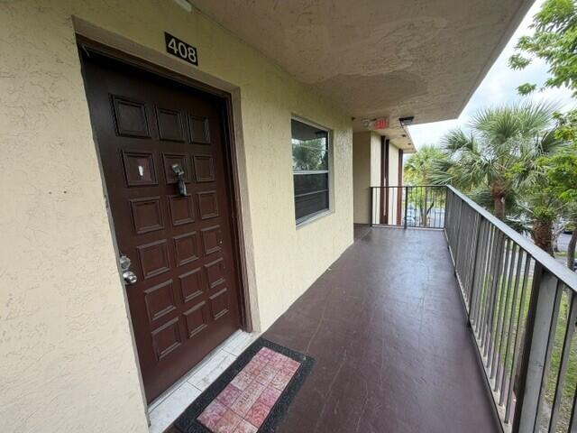 Foto de propiedad en 3341 NW 47th Terrace 408, Lauderdale Lakes, FL 33319 Lauderdale Lakes con MLS# 