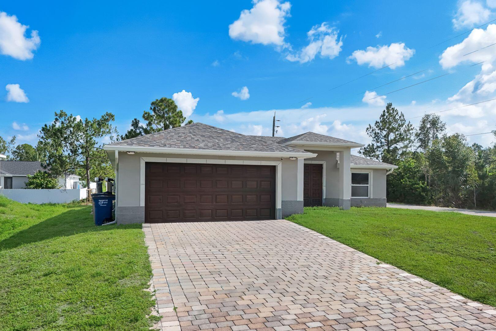 Foto de propiedad en 3200 W 41st St Street W, Lehigh Acres, FL 33971 Lehigh Acres con MLS# 