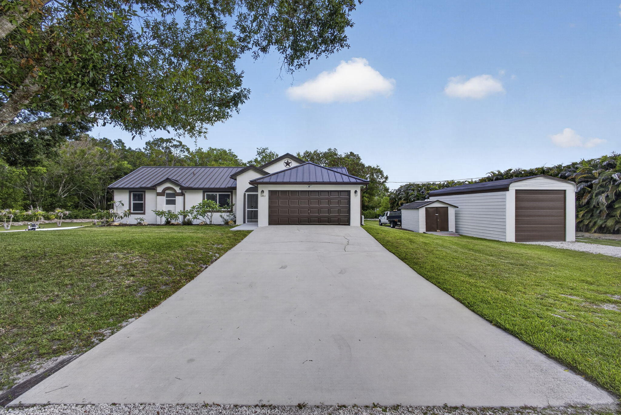 Foto de propiedad en 12783 83rd Lane N, West Palm Beach, FL 33412 West Palm Beach con MLS# 