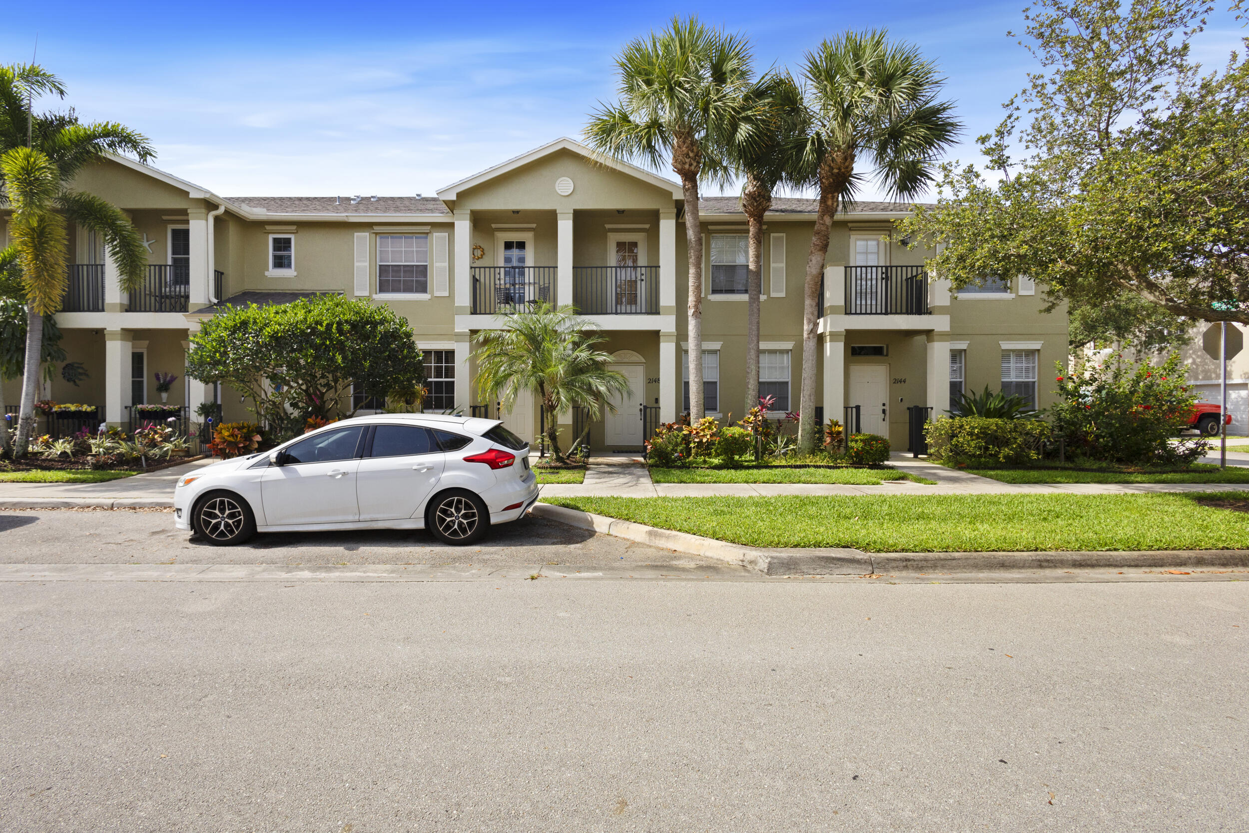Foto de propiedad en 2148 SE Destin Drive, Port St. Lucie, FL 34952 Port St. Lucie con MLS# 