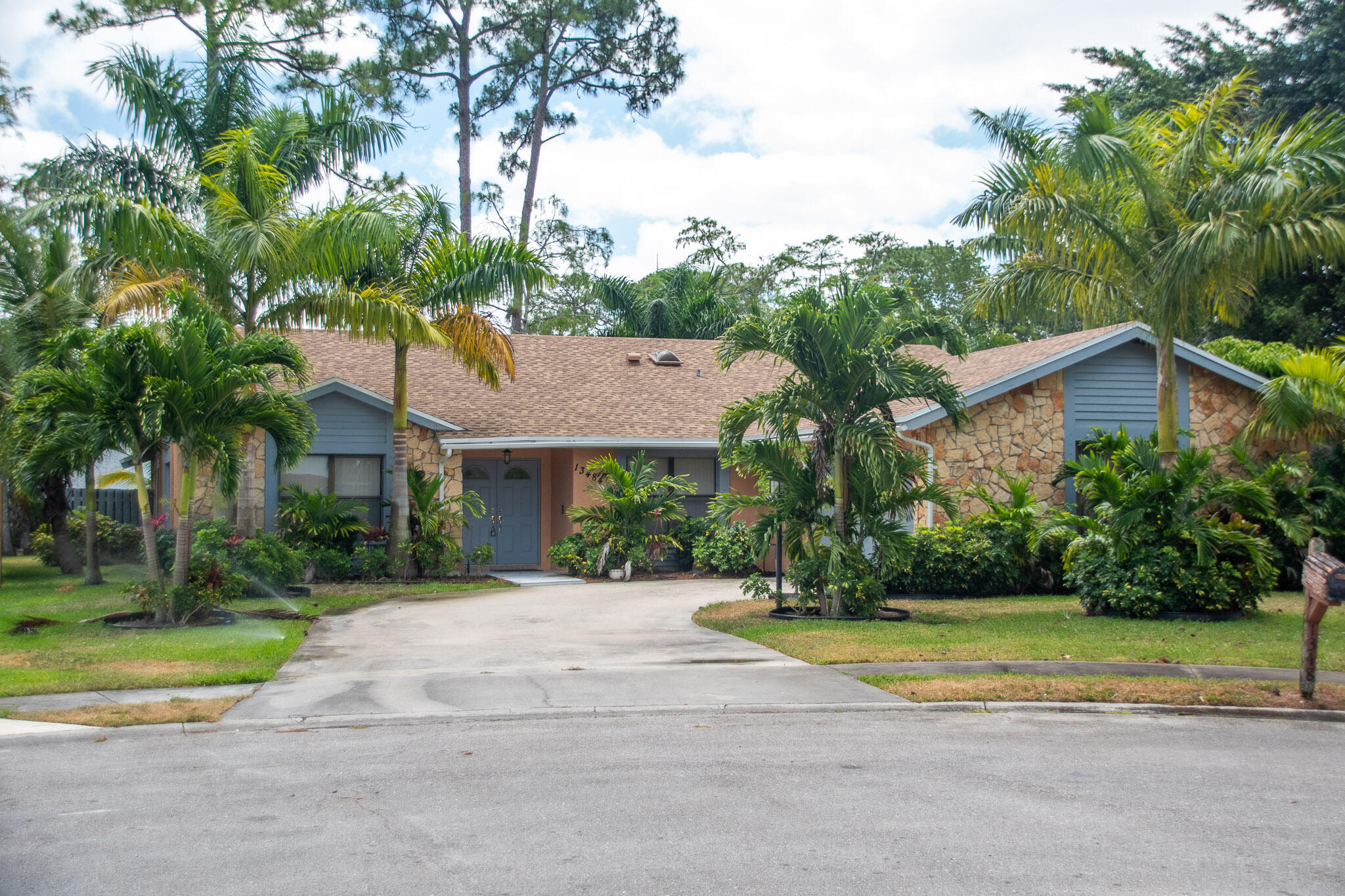 Foto de propiedad en 13484 Jonquil Court, Wellington, FL 33414 Wellington con MLS# 