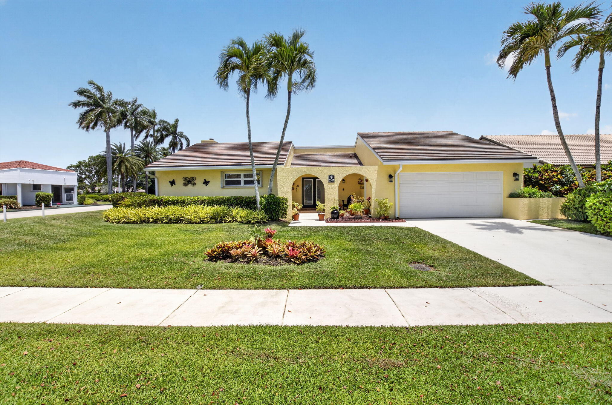 Foto de propiedad en 2305 SW 23rd Cranbrook Drive, Boynton Beach, FL 33436 Boynton Beach con MLS# 