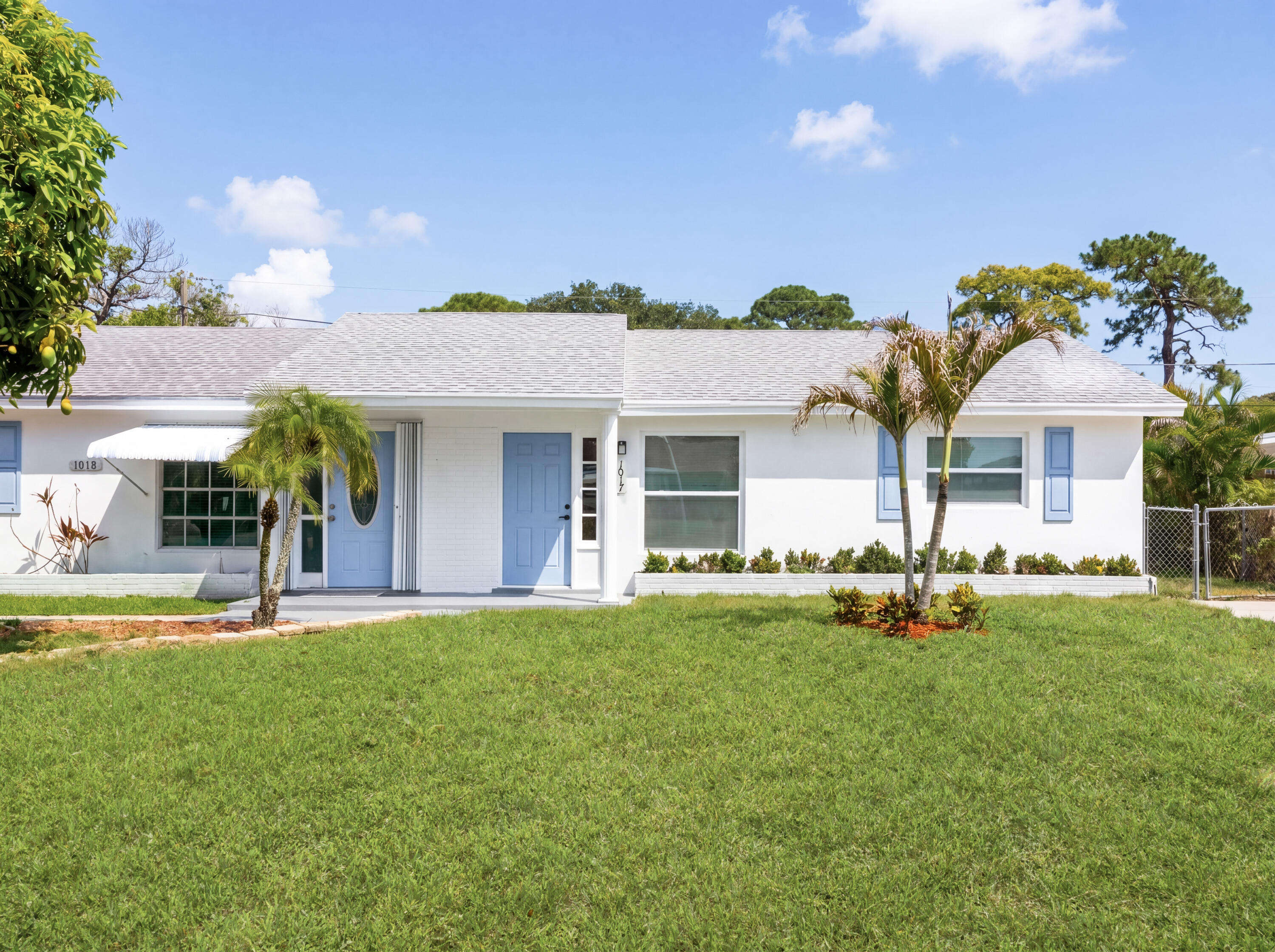 Foto de propiedad en 1017 Riverwood Lane, Jupiter, FL 33458 Jupiter con MLS# 