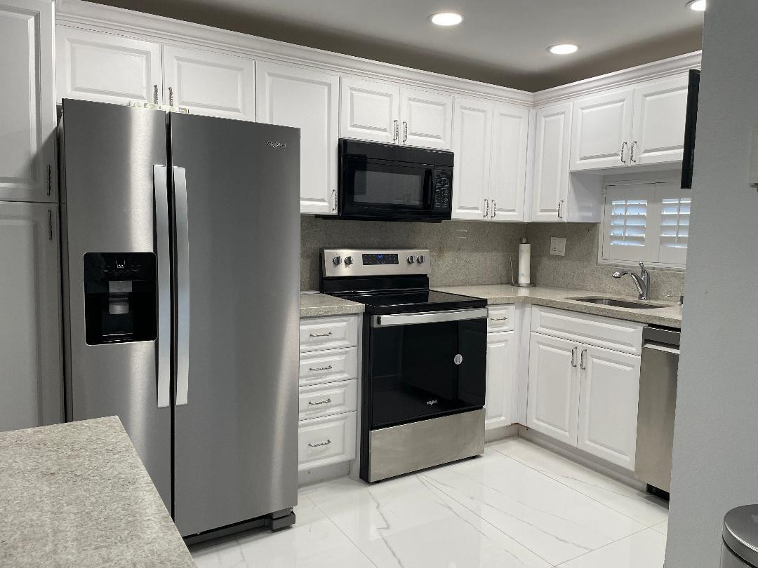 Foto de propiedad en 9420 S Hollybrook Lake Drive 102, Pembroke Pines, FL 33025 Pembroke Pines con MLS# 