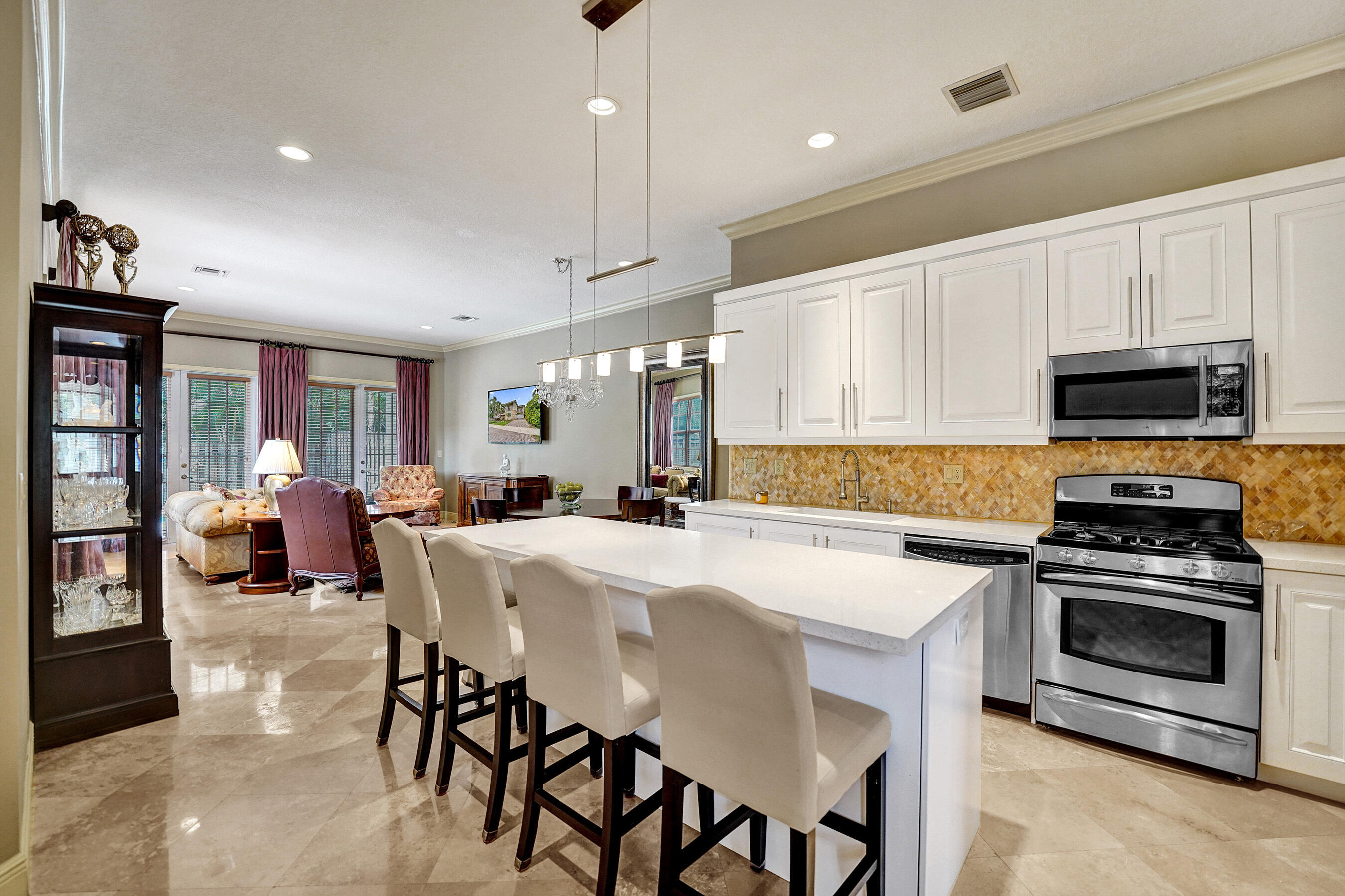 Foto de propiedad en 1400 NE 24th Street 1400, Wilton Manors, FL 33305 Wilton Manors con MLS# 