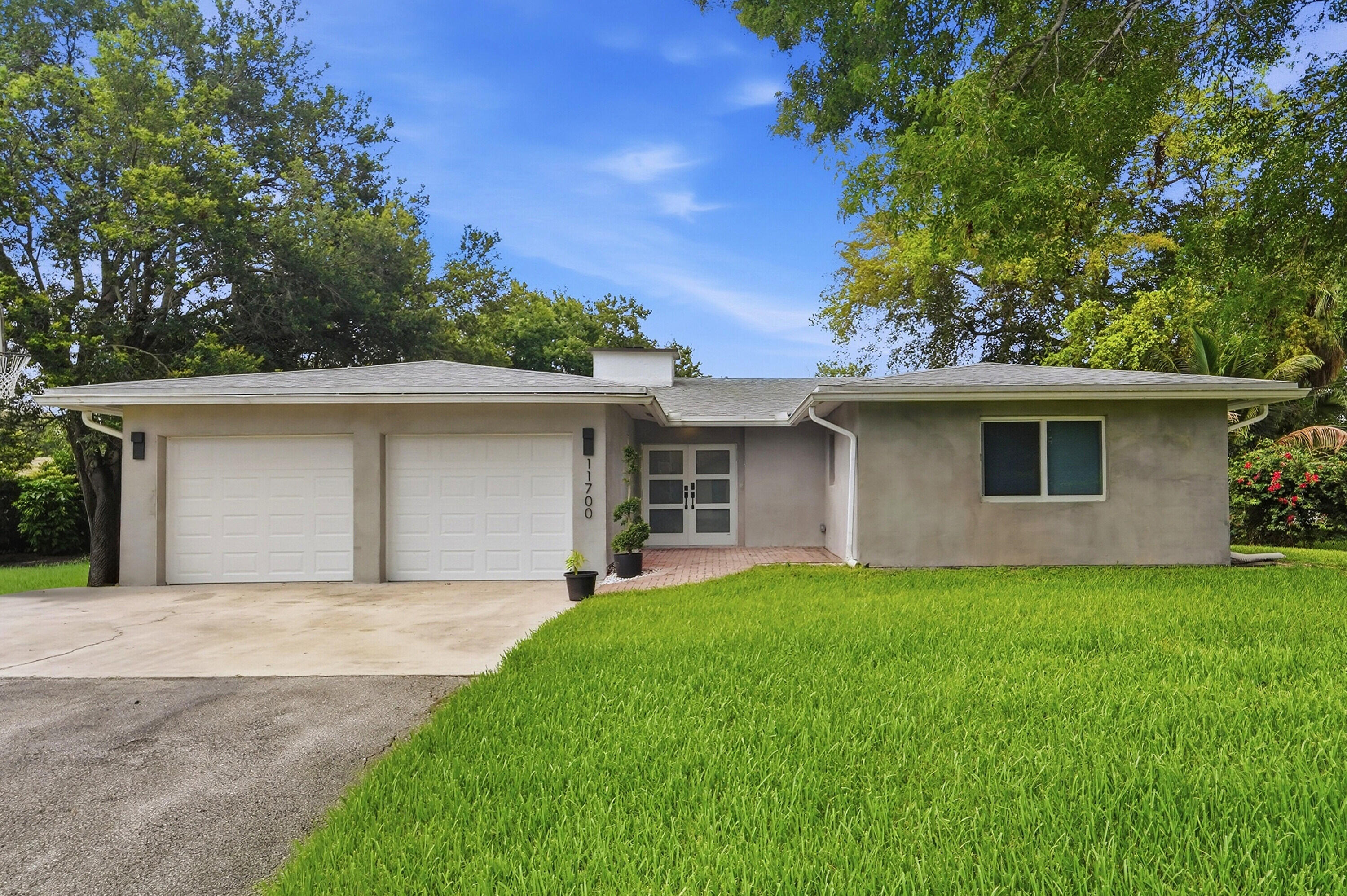Foto de propiedad en 11700 NW 27th Street, Plantation, FL 33323 Plantation con MLS# 