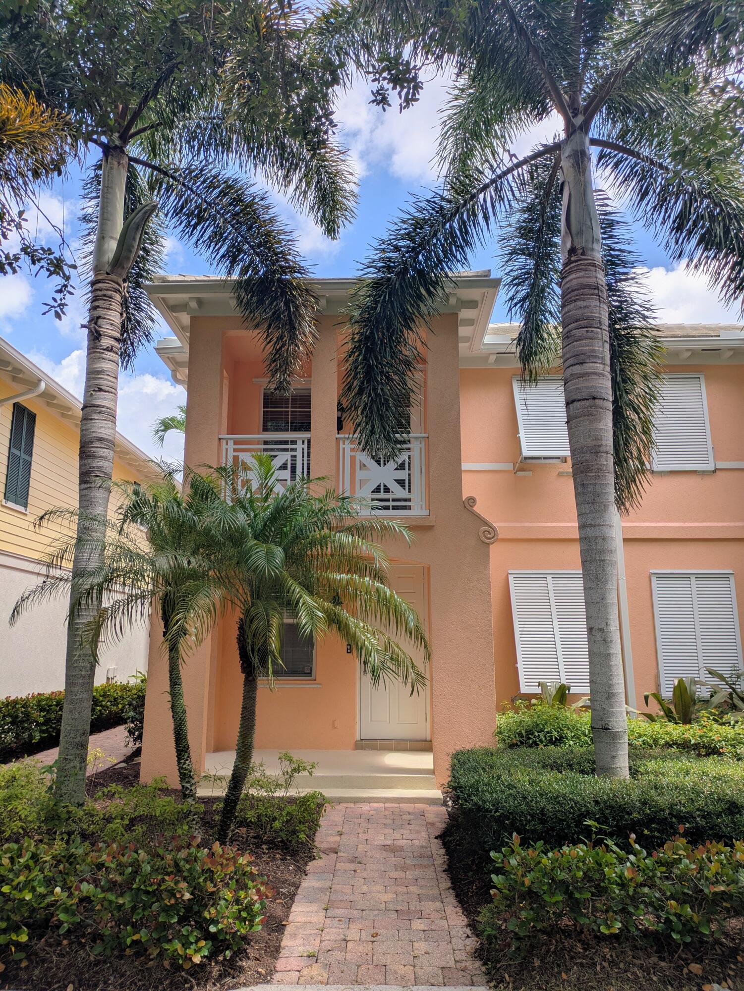 Foto de propiedad en 219 Soriano Drive, Jupiter, FL 33458 Jupiter con MLS# 