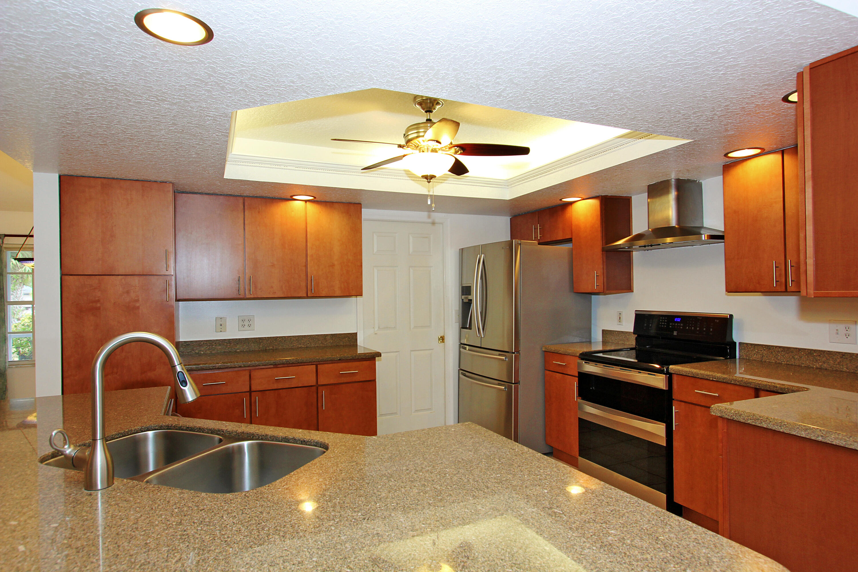 Foto de propiedad en 16655 N 113th Trl Trail N, Jupiter, FL 33478 Jupiter con MLS# 