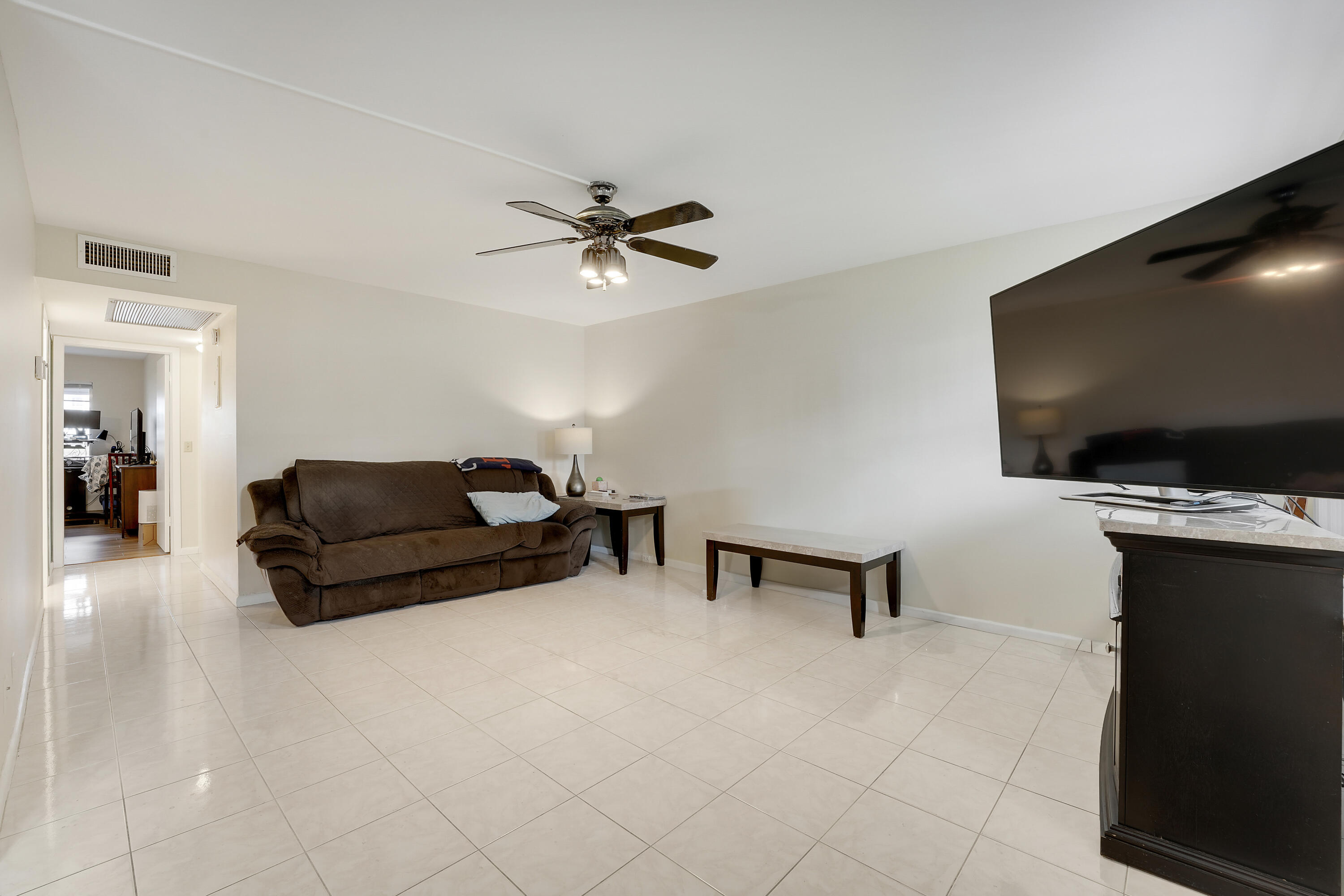 Foto de propiedad en 1011 Exeter, Boca Raton, FL 33434 Boca Raton con MLS# 