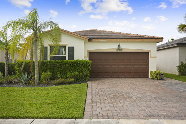 Foto de propiedad en 12500 NW Stanis Lane, Port St. Lucie, FL 34987 Port St. Lucie con MLS# 