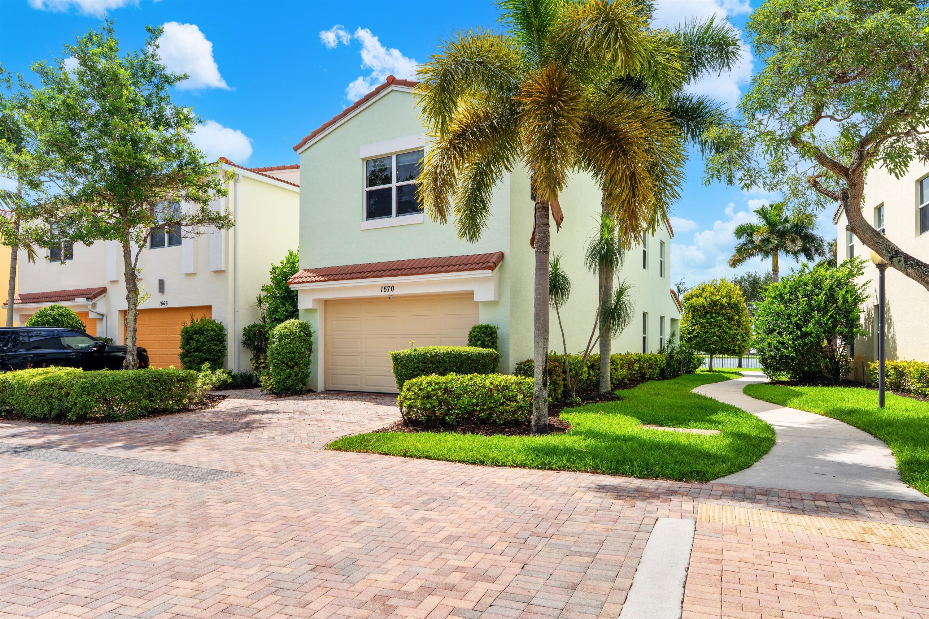 Foto de propiedad en 1570 NW 48th Place, Boca Raton, FL 33431 Boca Raton con MLS# 