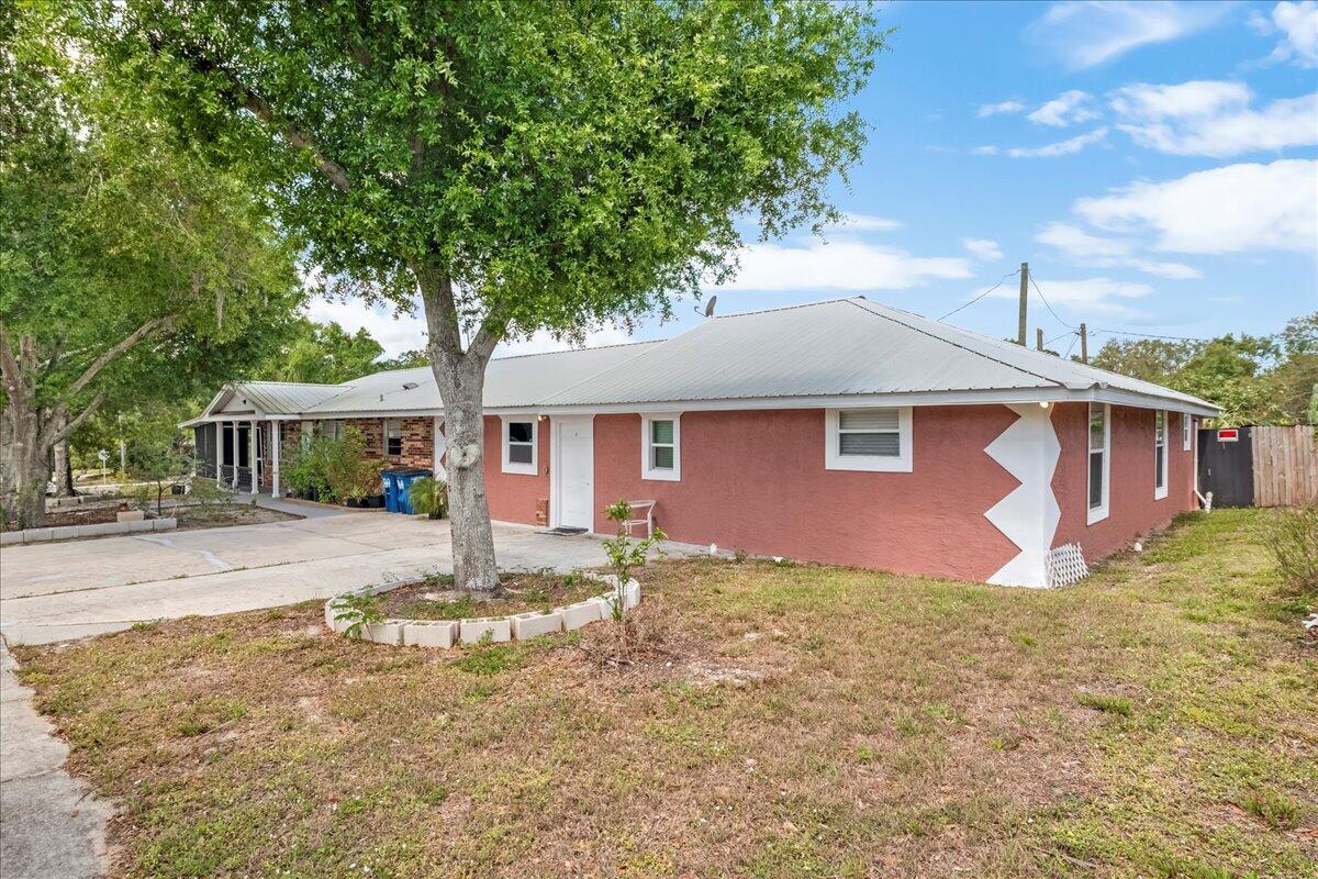 Foto de propiedad en 216 Micco Avenue, Sebring, FL 33870 Sebring con MLS# 