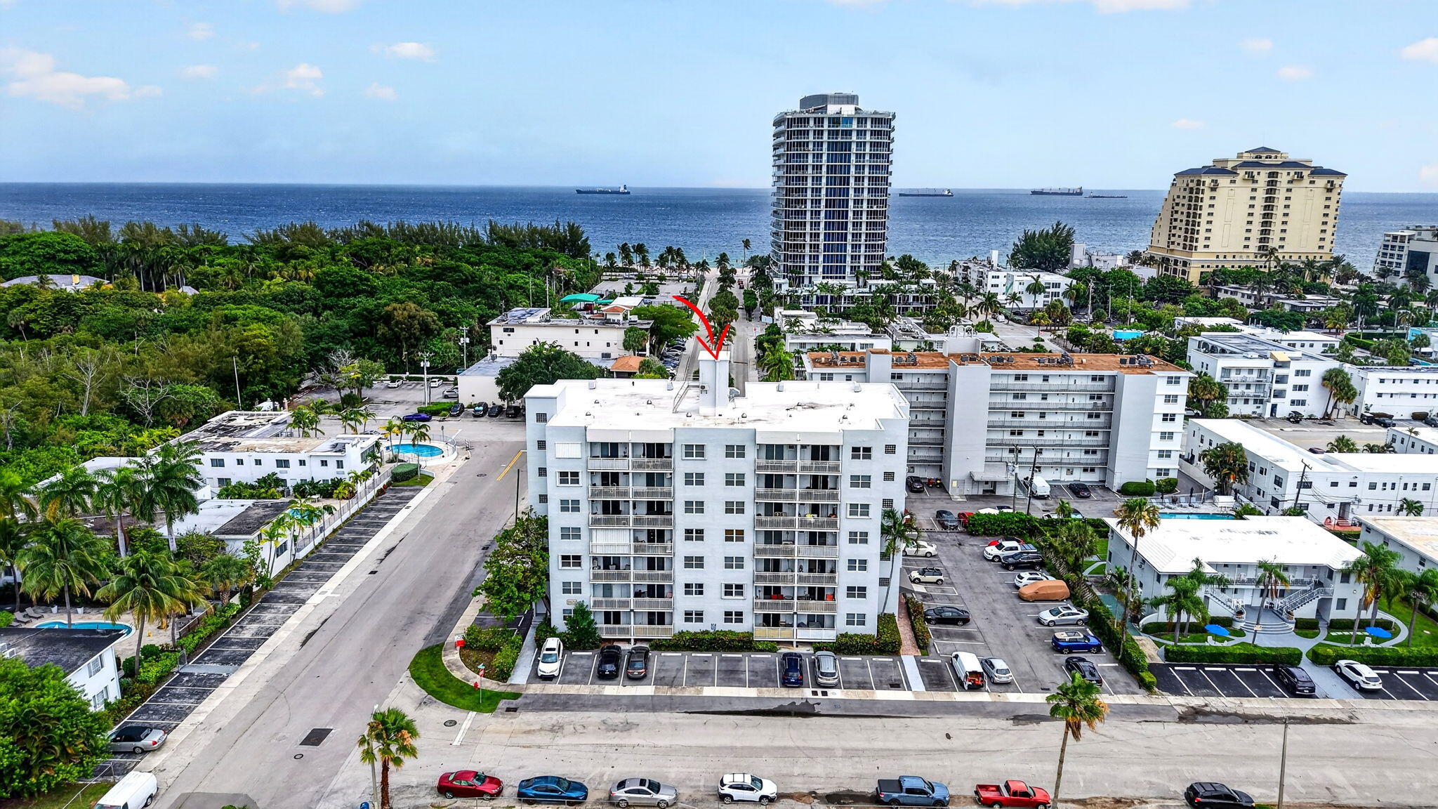 Foto de propiedad en 720 Orton Avenue 704, Fort Lauderdale, FL 33304 Fort Lauderdale con MLS# 