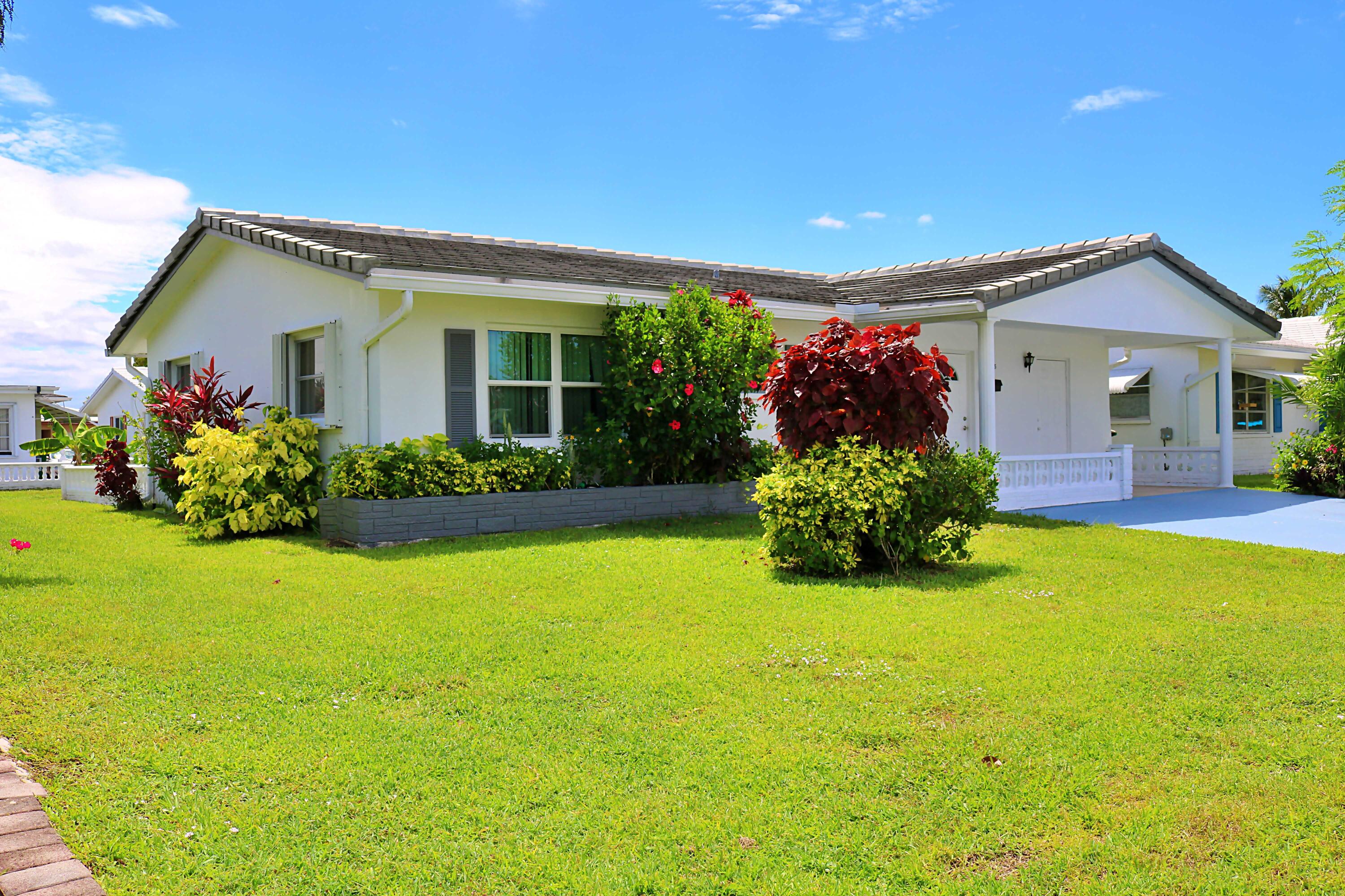 Foto de propiedad en 5715 NW 84th Terrace, Tamarac, FL 33321 Tamarac con MLS# 
