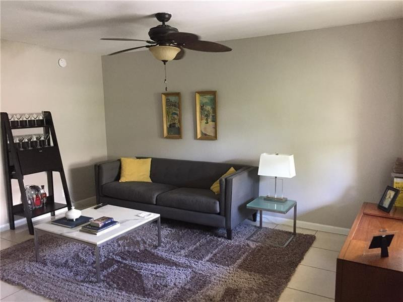 Foto de propiedad en 2741 NE 8th Avenue 14, Wilton Manors, FL 33334 Wilton Manors con MLS# 