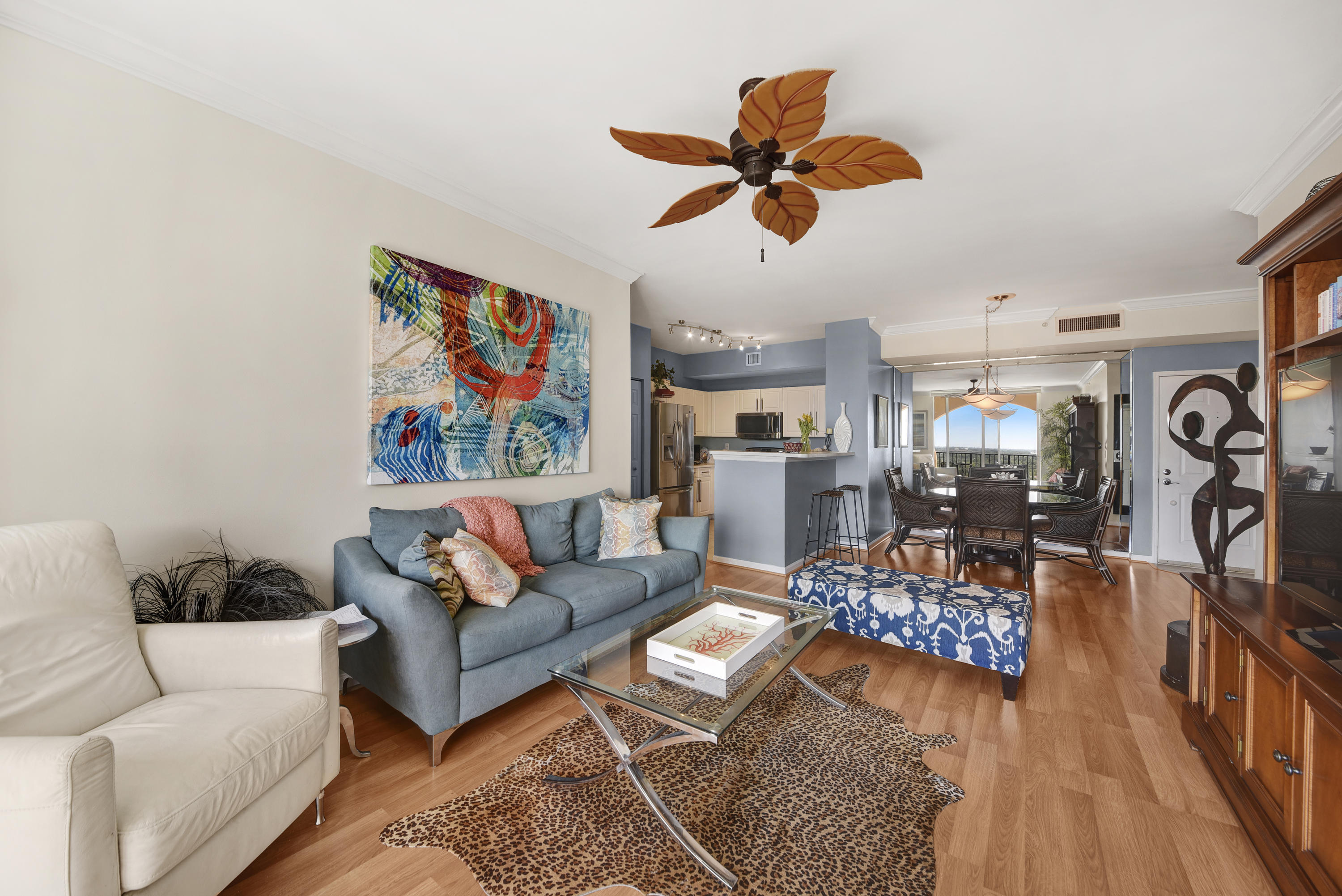 Foto de propiedad en 651 Okeechobee Boulevard 1209, West Palm Beach, FL 33401 West Palm Beach con MLS# 