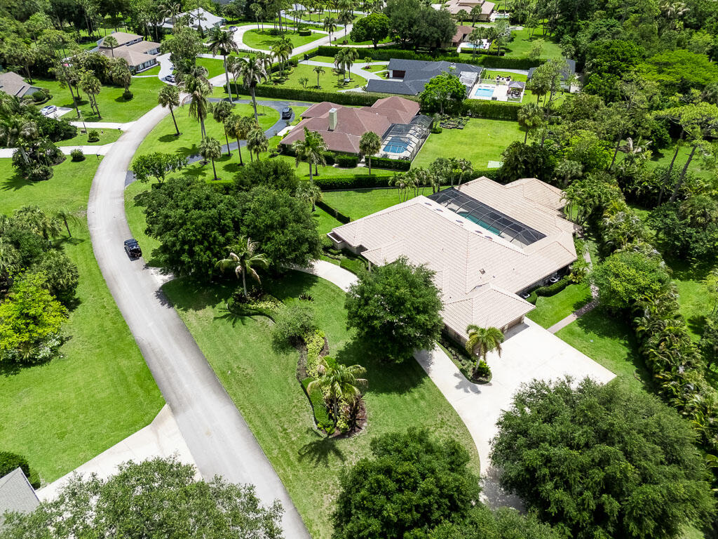 Foto de propiedad en 13406 Doubletree Circle, Wellington, FL 33414 Wellington con MLS# 